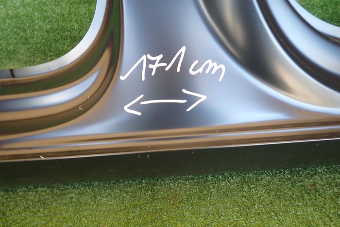 AUDI A4 B9 15- threshold pillar right side