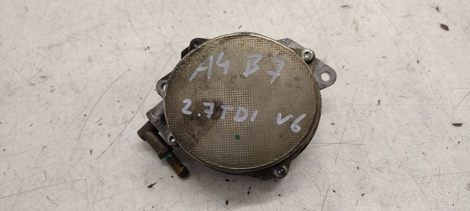 pump vacum vacual Audi A4 B7 2,7 TDI