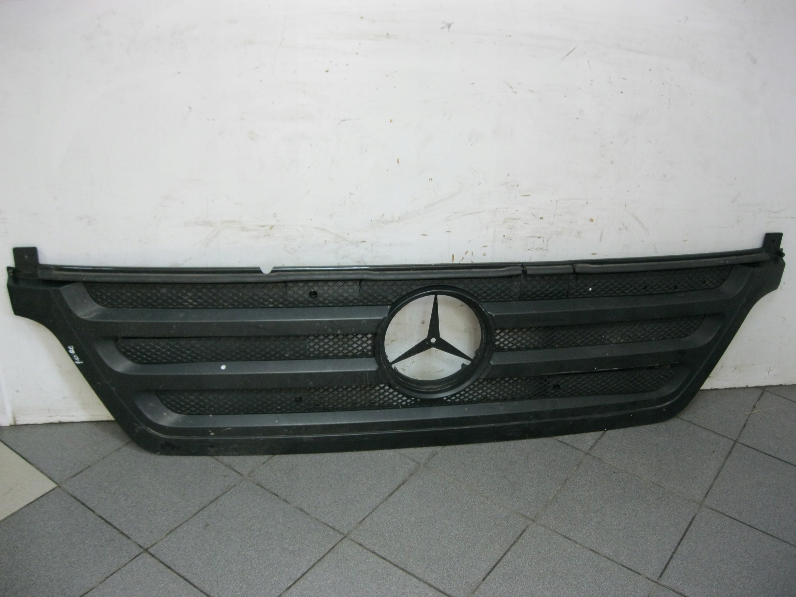 Решетка Радиатора Mercedes Actros A9448880023