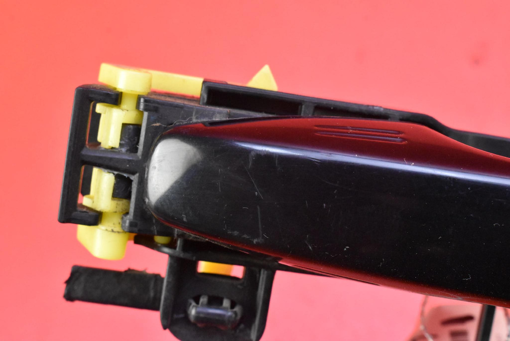 handle left front front 202 TOYOTA PRIUS 3 III XW30 LIFT 11-15