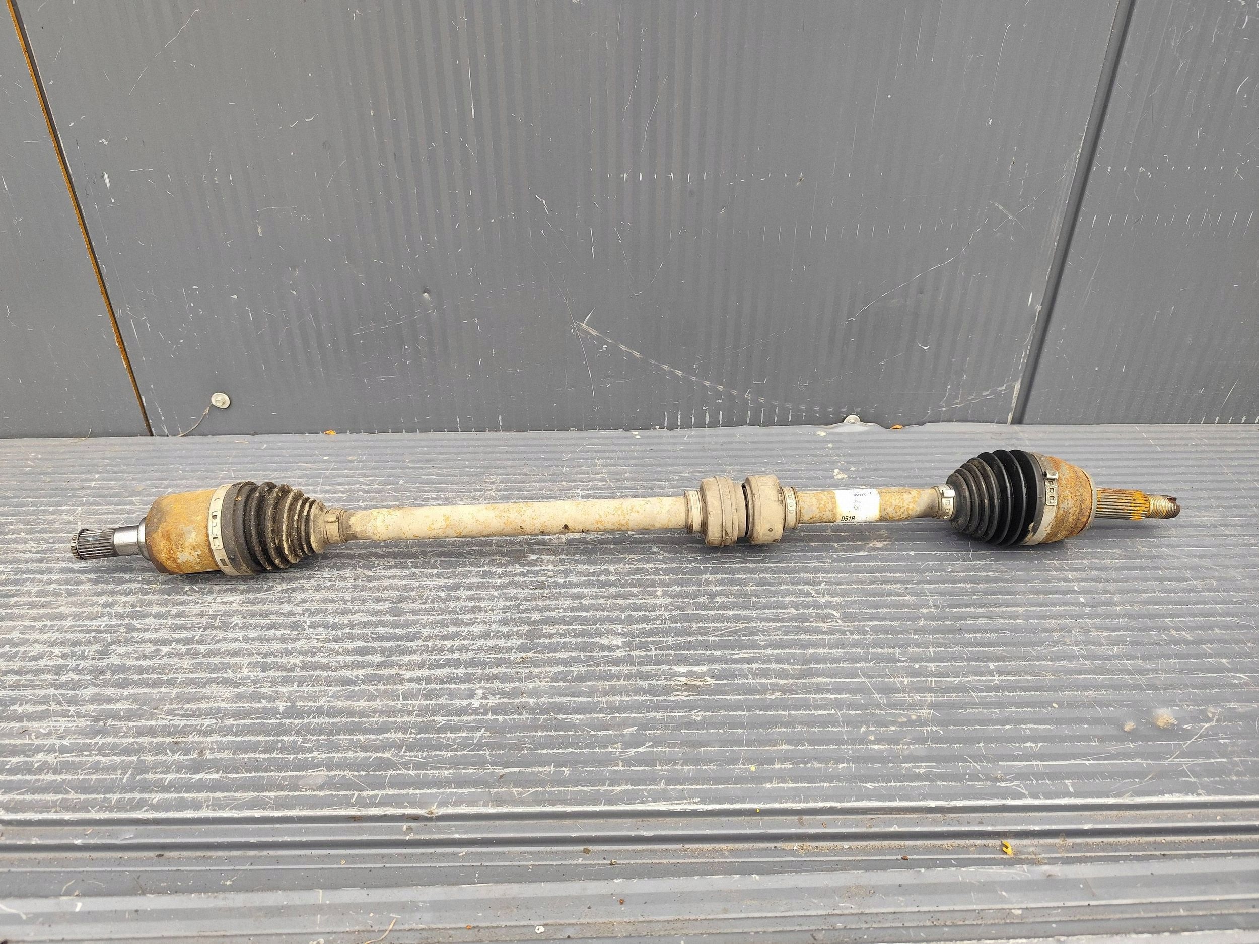 HYUNDAI ELANTRA VI semi-axis right