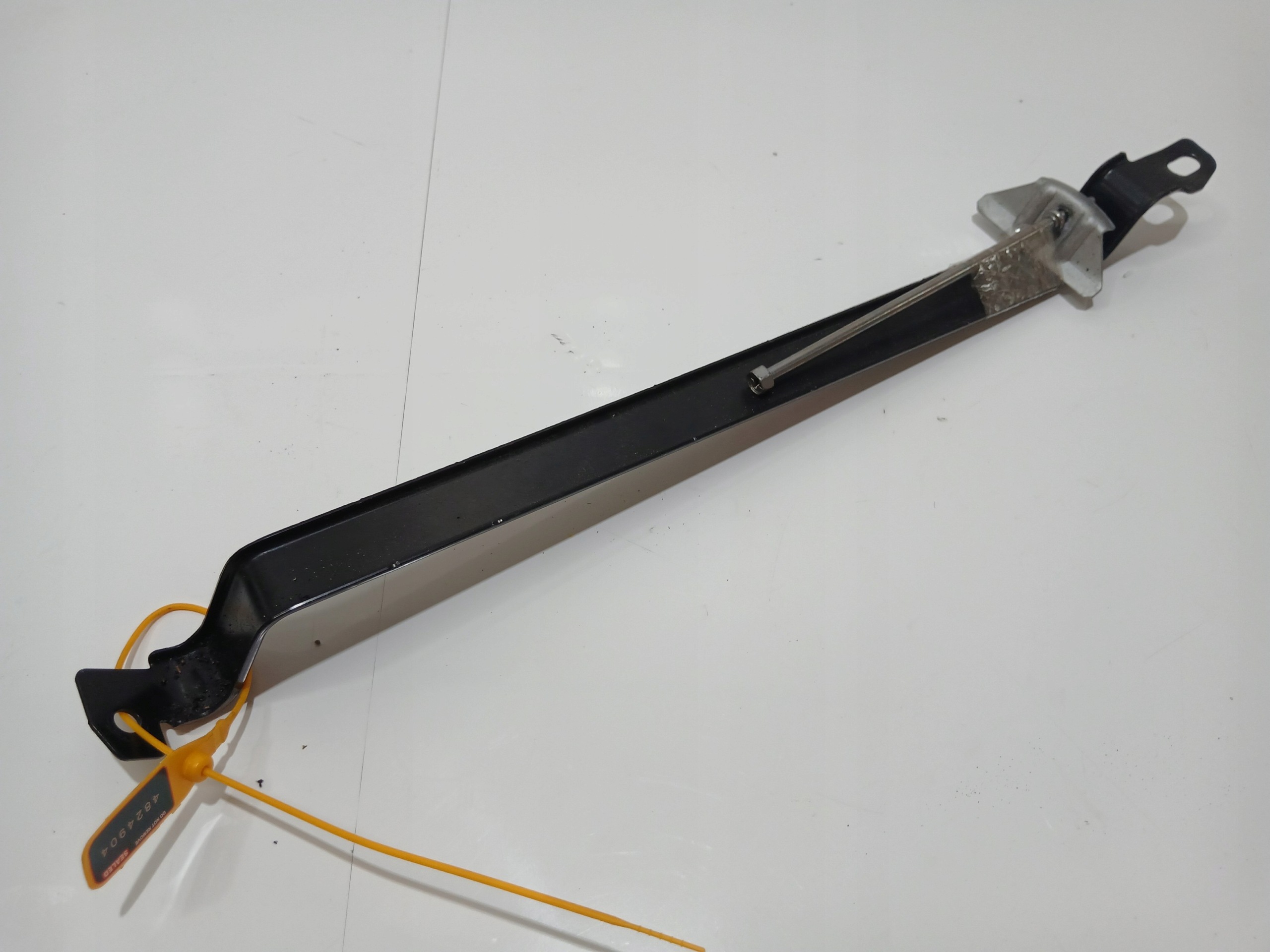 BMW E60 Halter AKUMULATORA