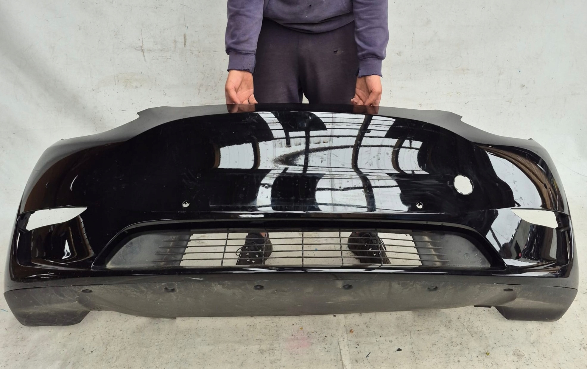 TESLA MODEL Y 20- bumper front front grid cover 1493745-00-A