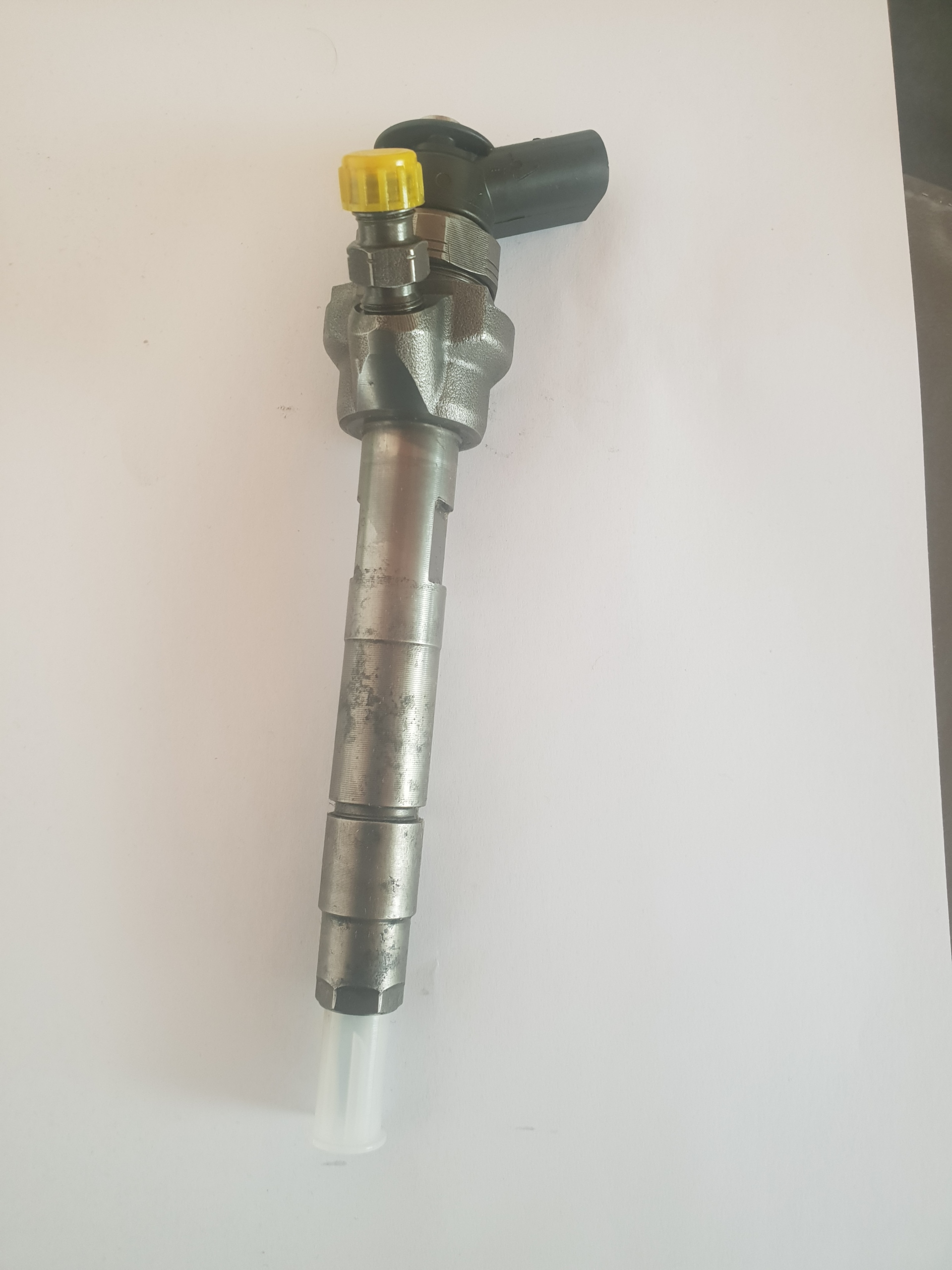 WTRYSKIWACZE BMW 118d 316d 318d 2.0 0445110289