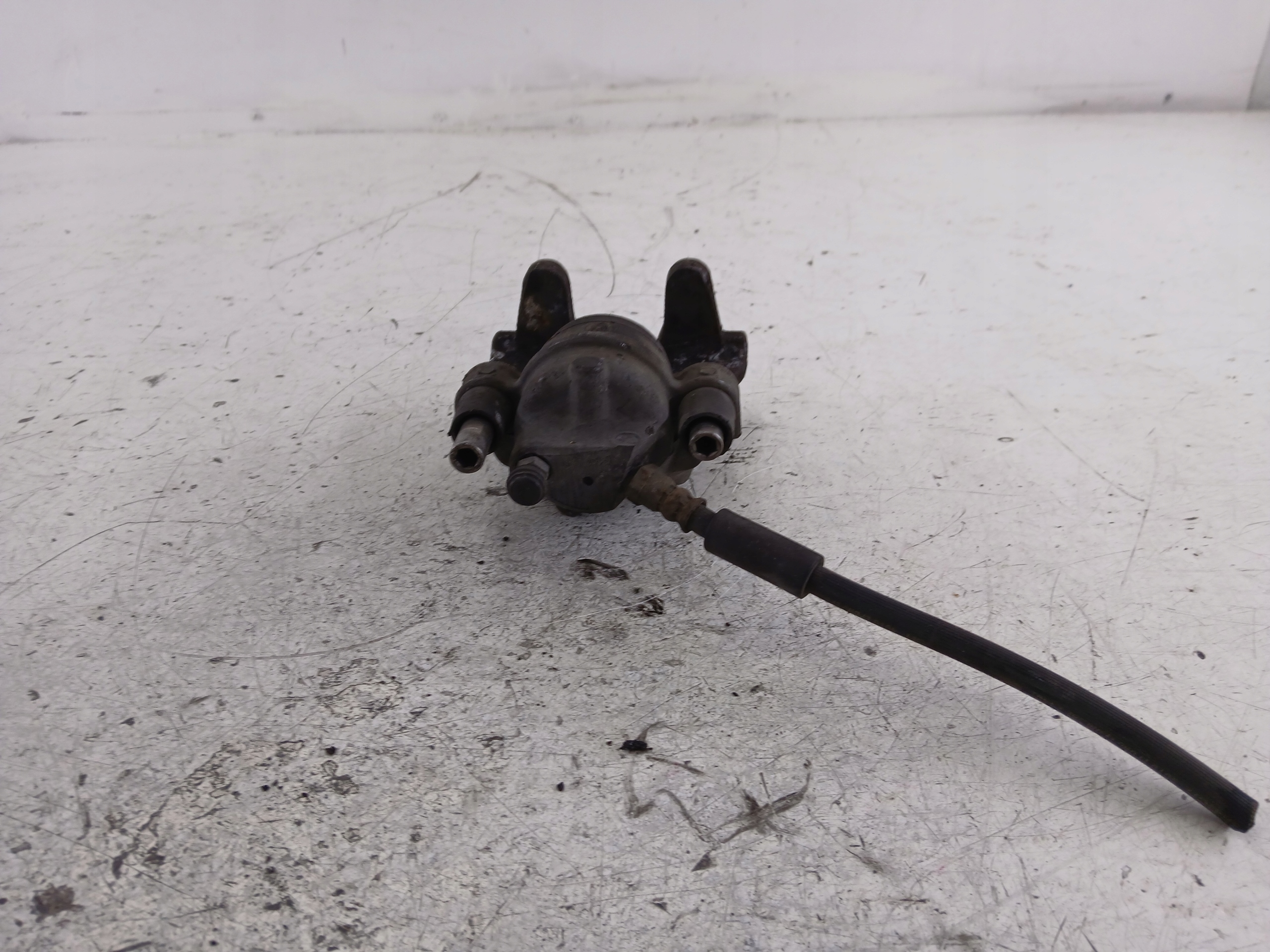 MERCEDES W212 caliper brake left rear part