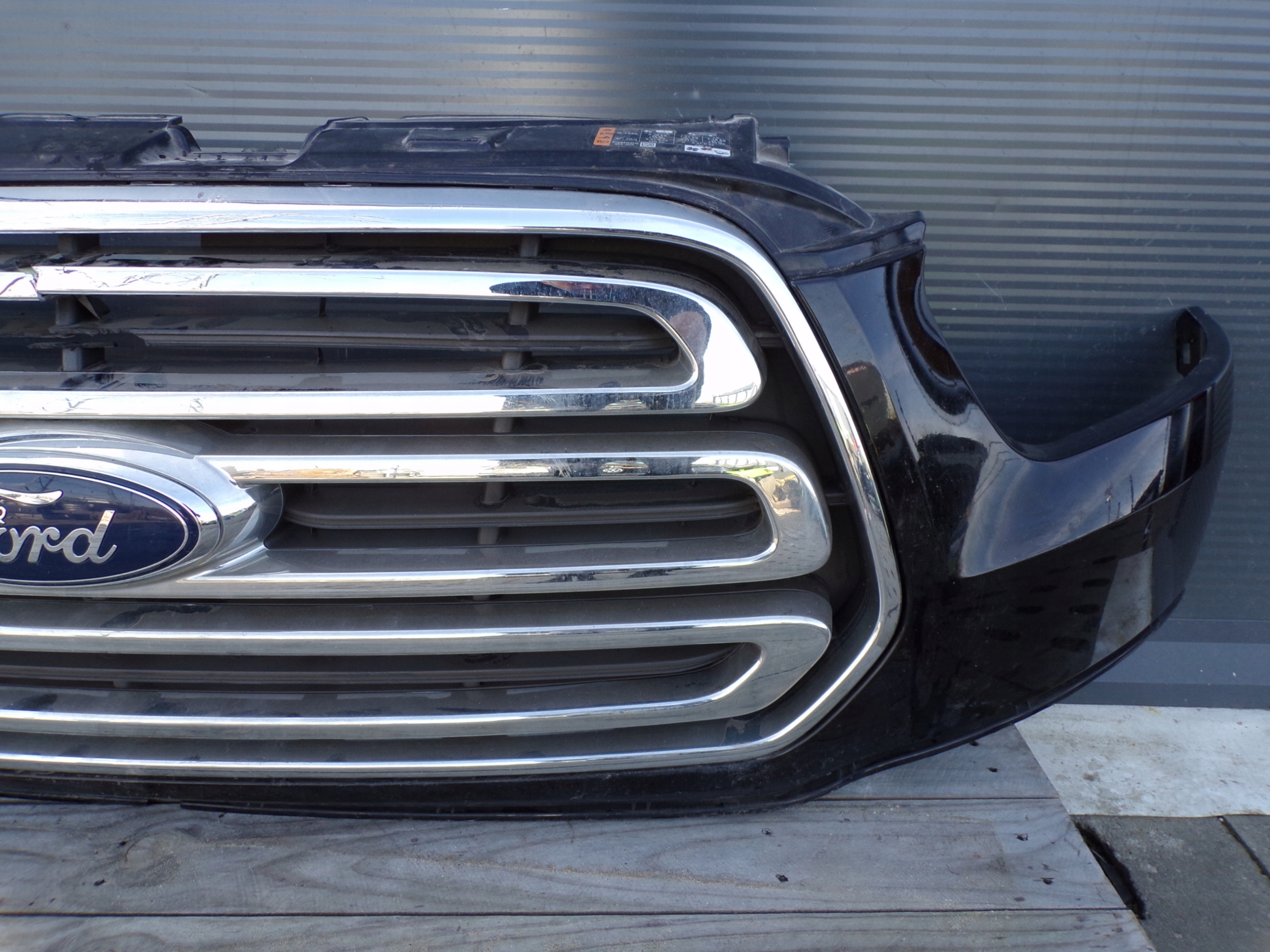 kapota ​​předního nárazníku FORD TRANSIT 8 LIFT (2)