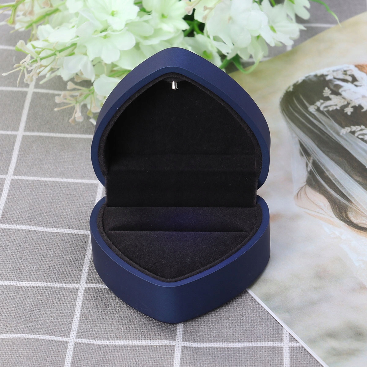 PIERŚCIONKI DLA PIERŚCIONKÓW KOLCZYKI SERCA Cechy zamykane na kluczyk