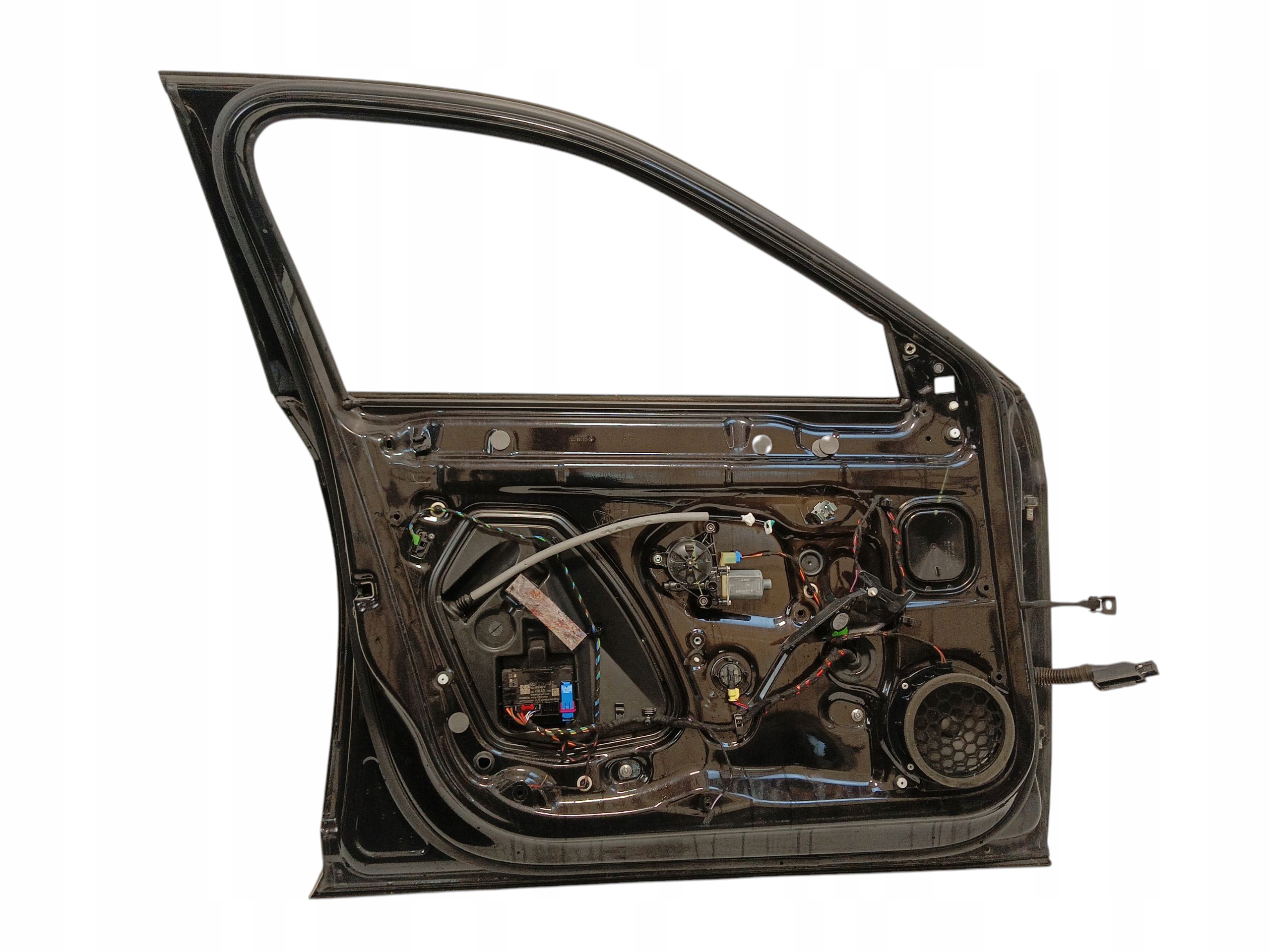 DRZWI LEWY PRZÓD LEWE PRZEDNIE SKODA SUPERB III LAK: LF9R (15-19) Strona zabudowy przód - lewa