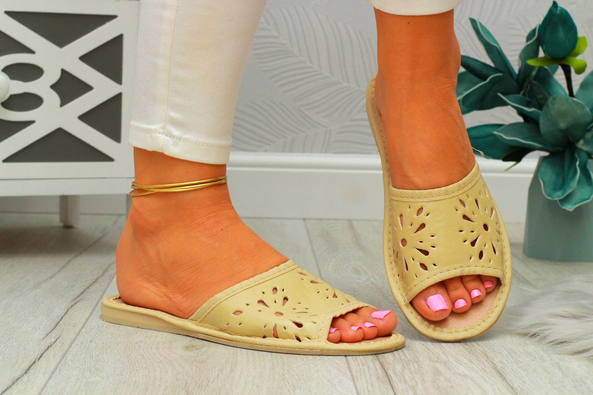 KLAPKI kapcie BUTY PANTOFLE domowe CIAPY Rozmiar 41