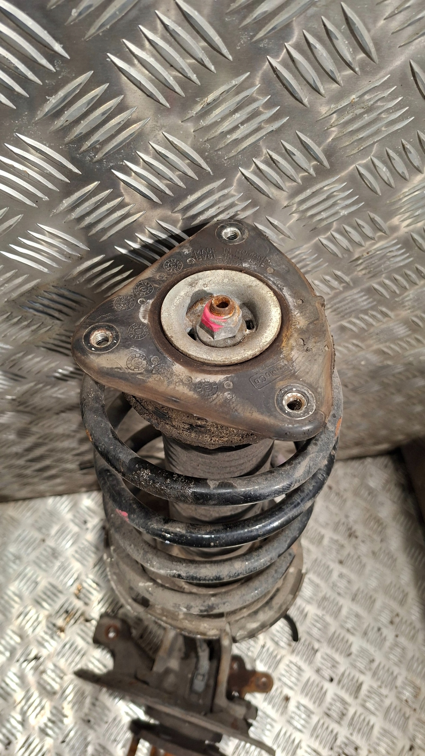 shock absorber spring swing right front FORD FOCUS III