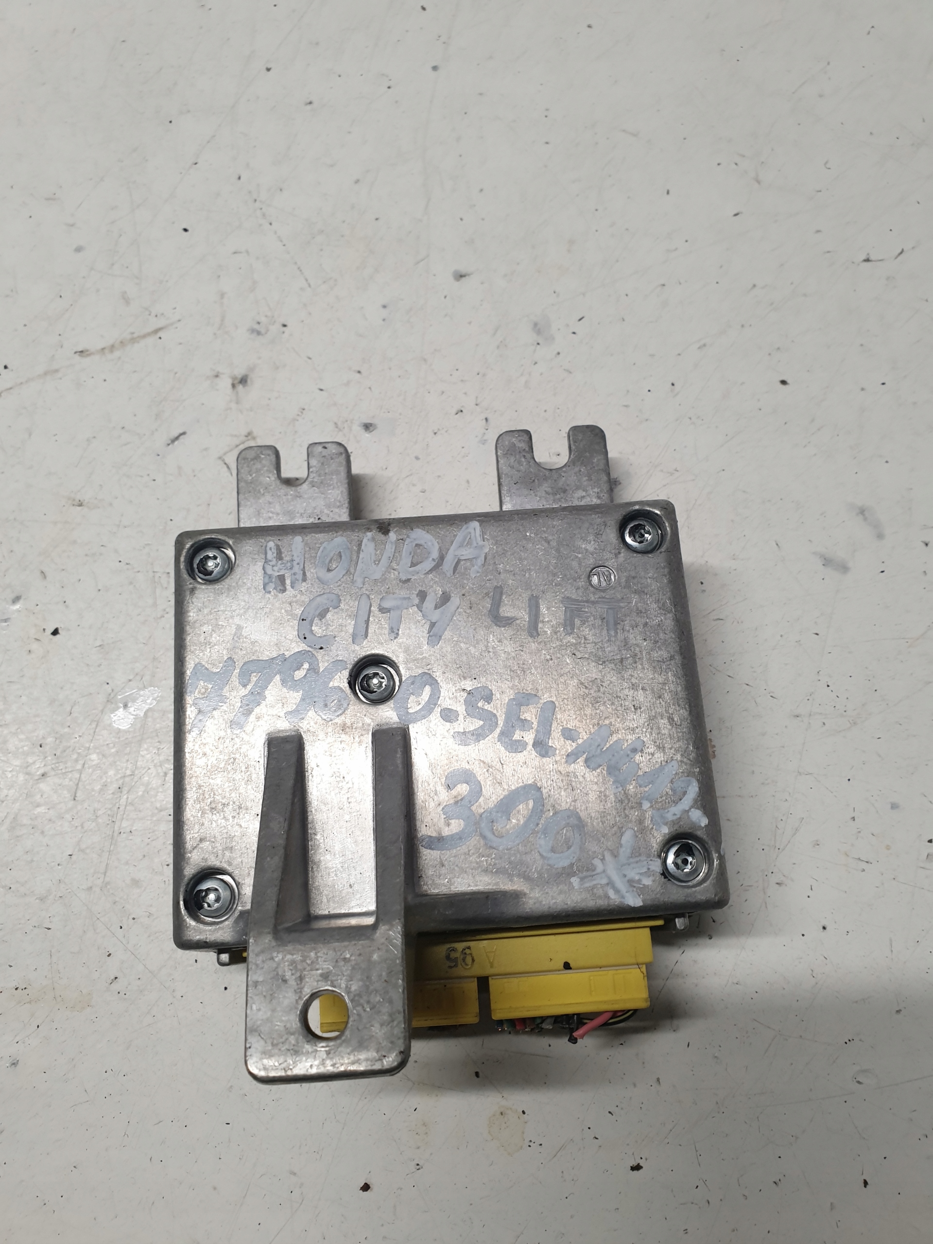 77960-SEL-N412-M3 - МОДУЛЬ ДАТЧИКА ПОДУШКИ БЕЗОПАСНОСТИ HONDA CITY LIFT