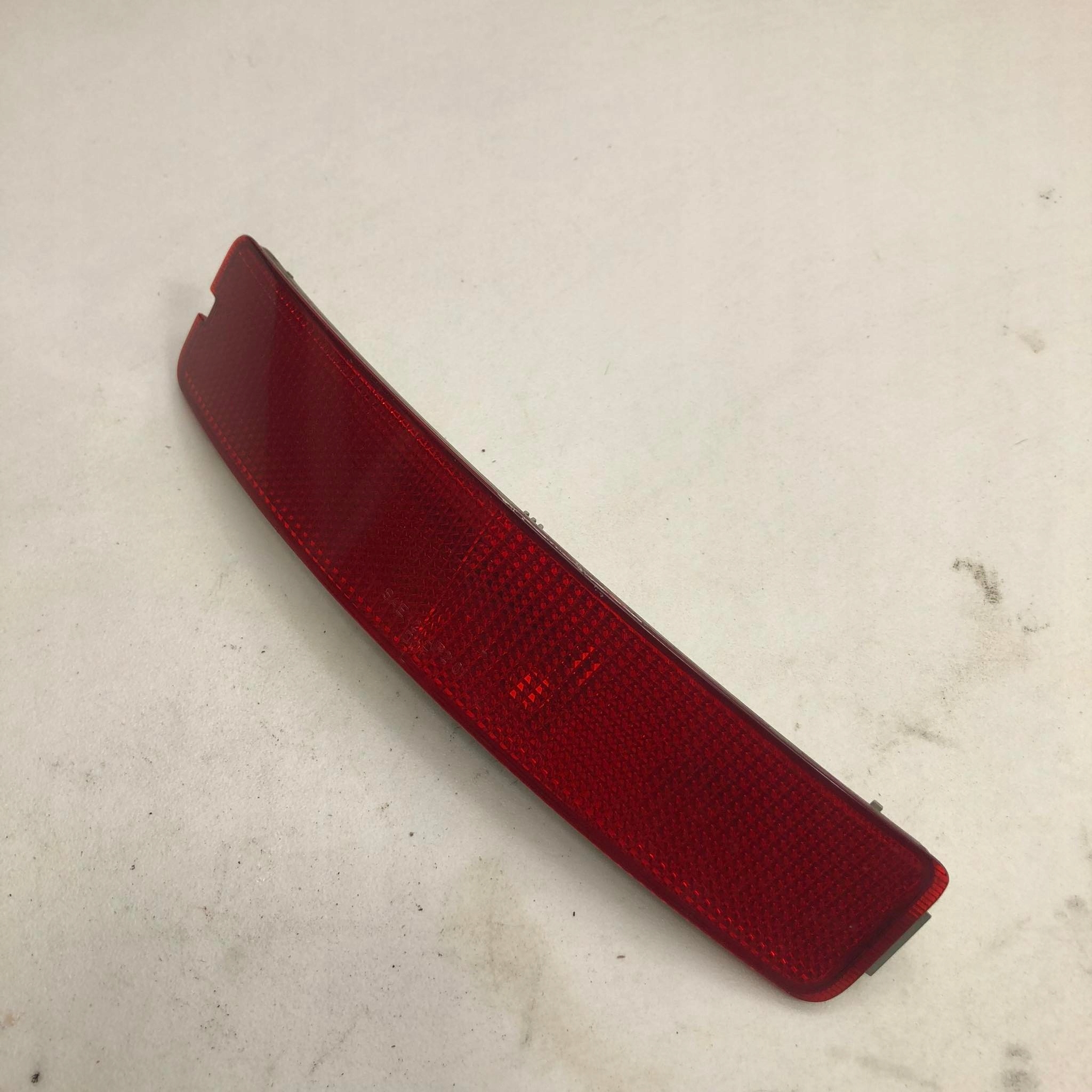 8648203 - ОТРАЖАТЕЛЬ ГАБАРИТНЫЙ ФОНАРЬ ЛЕВЫЙ VOLVO XC90 И