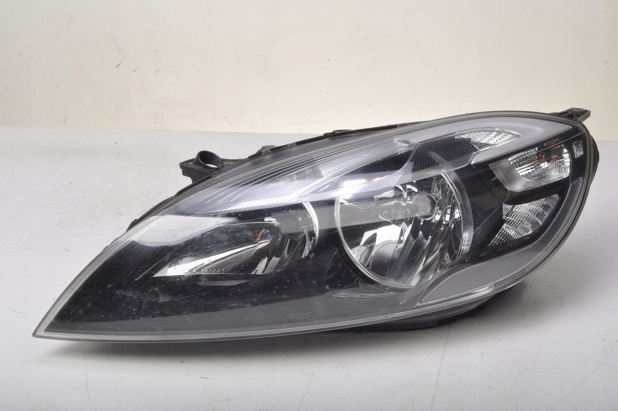 VOLVO V40 II ФАРА ЛЕВА ПЕРЕДНЯЯ ЛЕВЫЙ ПЕРЕД