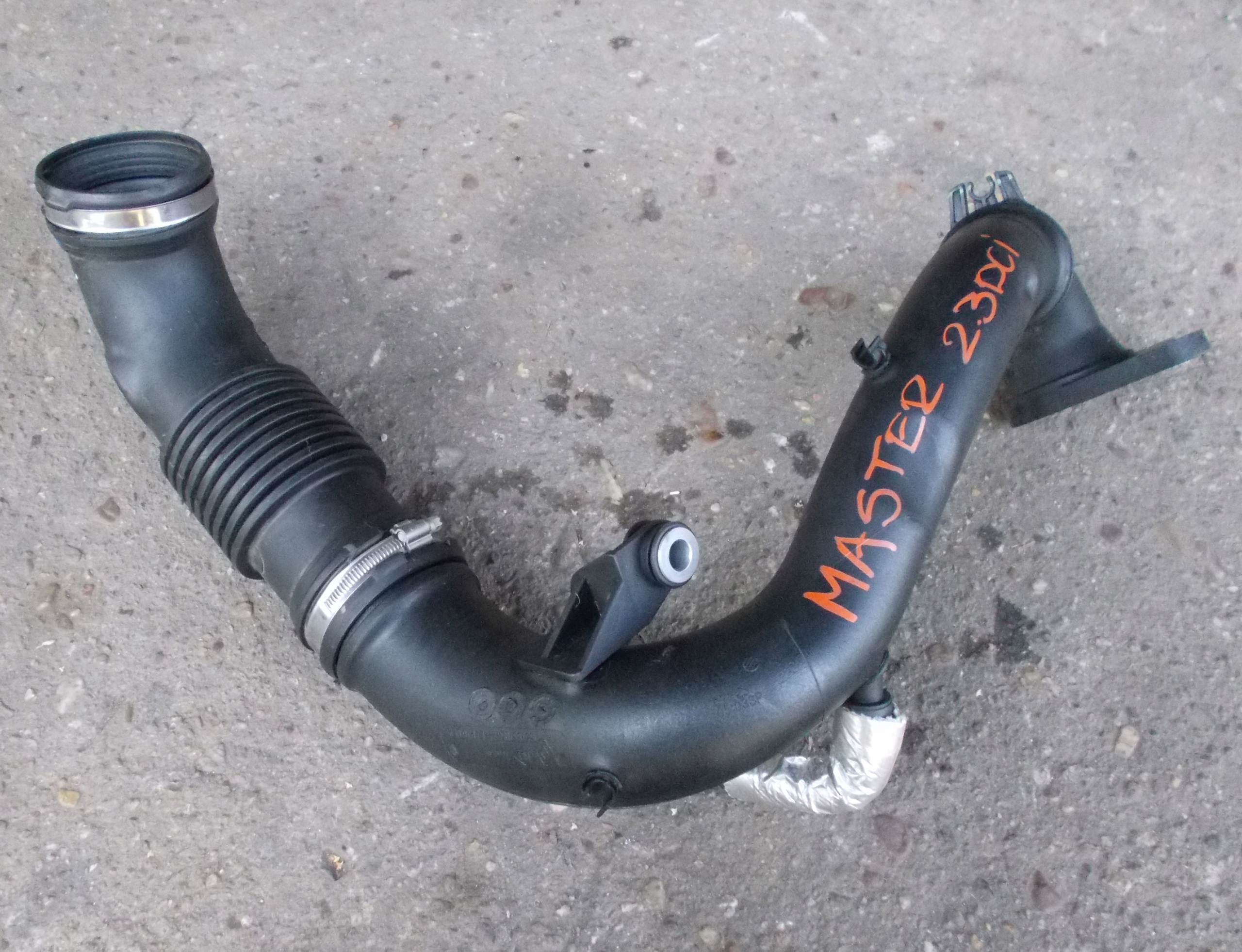 RENAULT MASTER III LIFT cijev prijenos interkulera 165763705R
