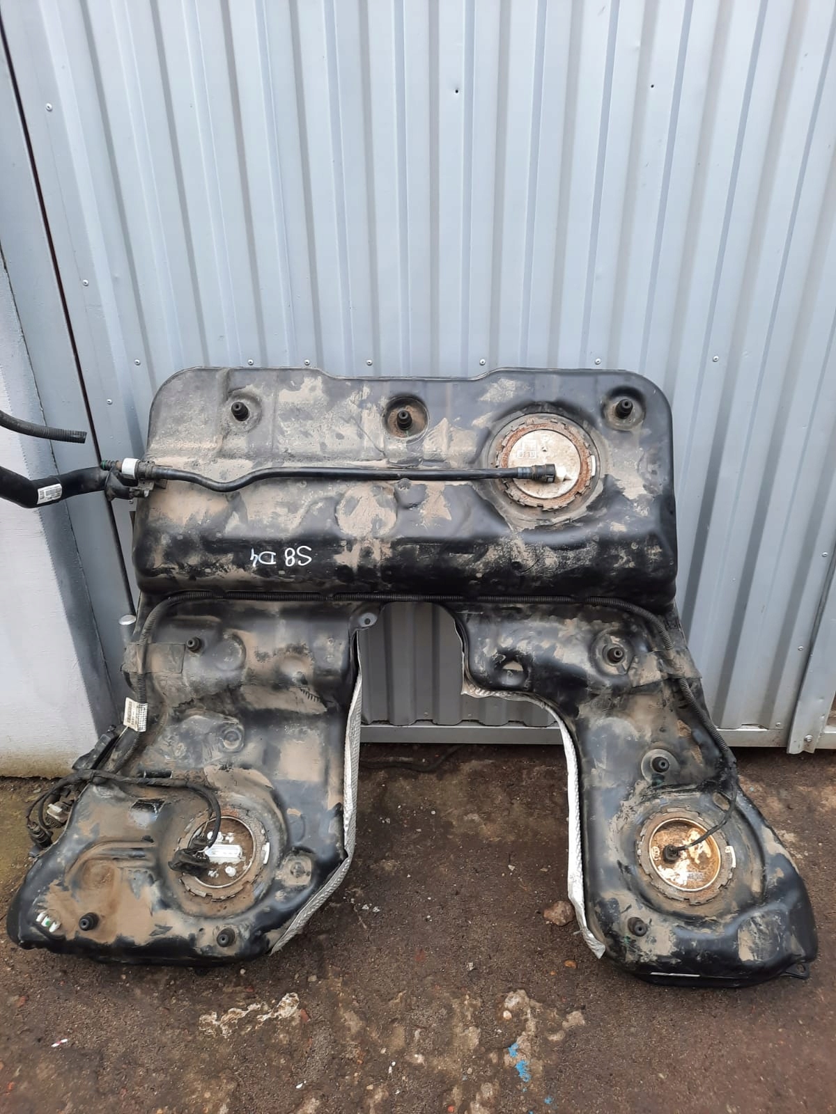 TANK KPL.AUDI S8 D4 V8 4.0TFSI LIFT 1