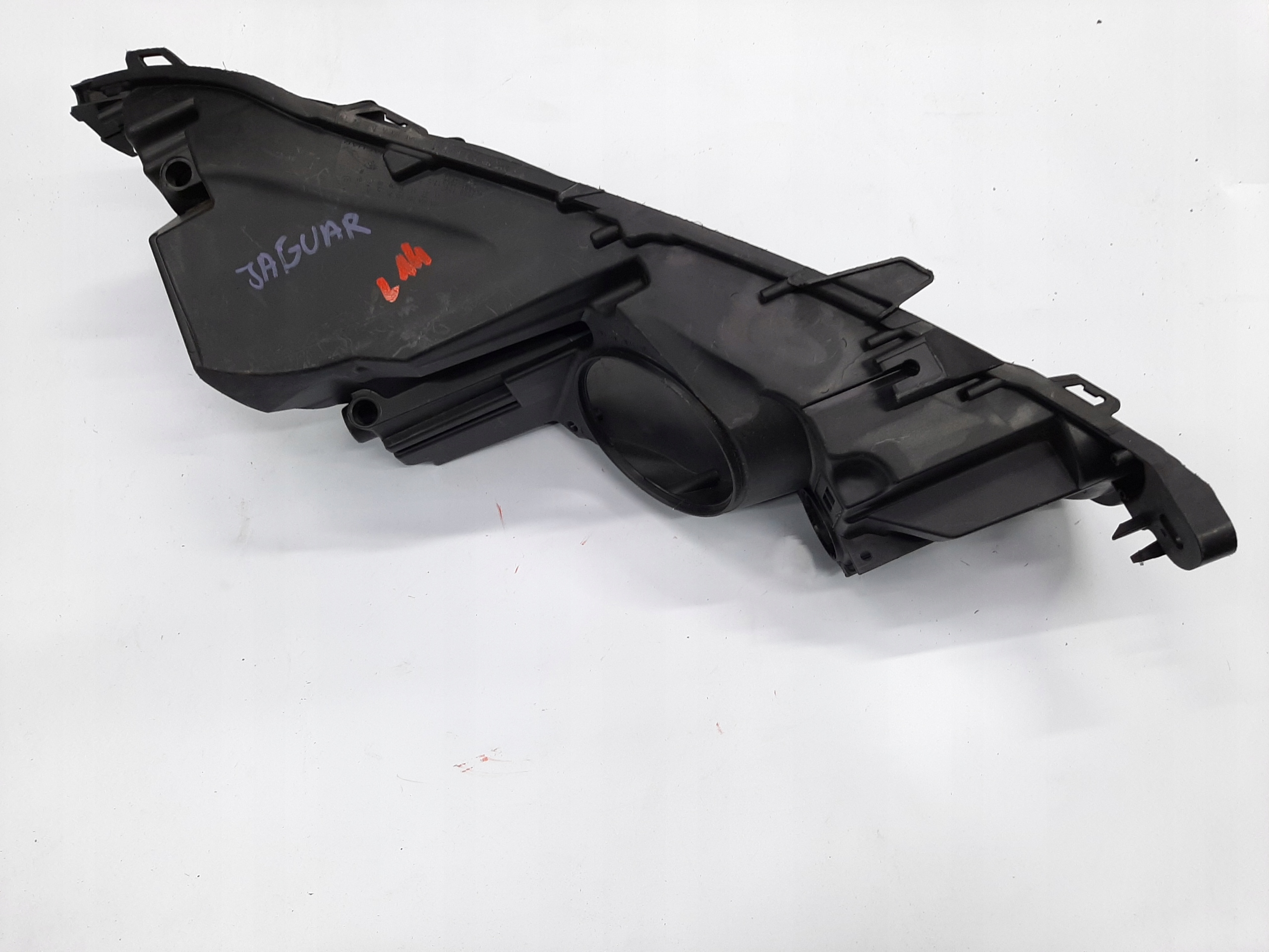 JAGUAR XF F-PACE 2015- OBUDOWA PUSZKA REFLEKTORA LEWA Numer katalogowy części JAGUAR XF F-PACE 2015-