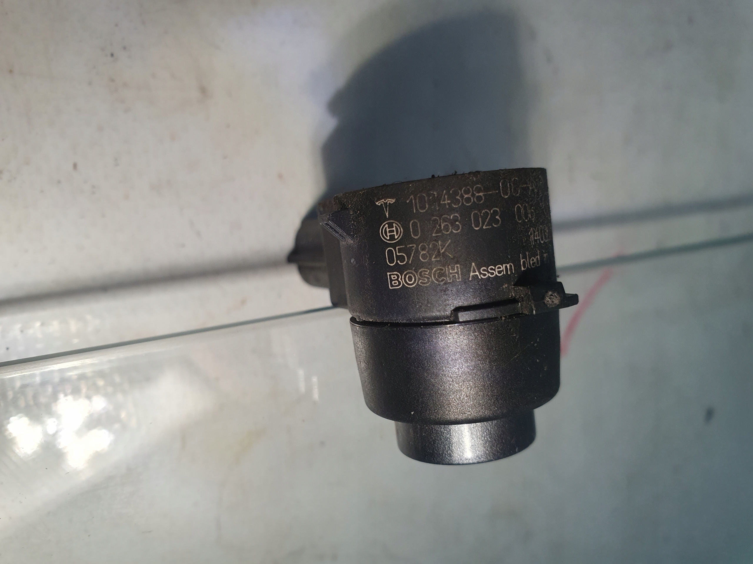 Tesla S Sensor Parken 1014388-08-A