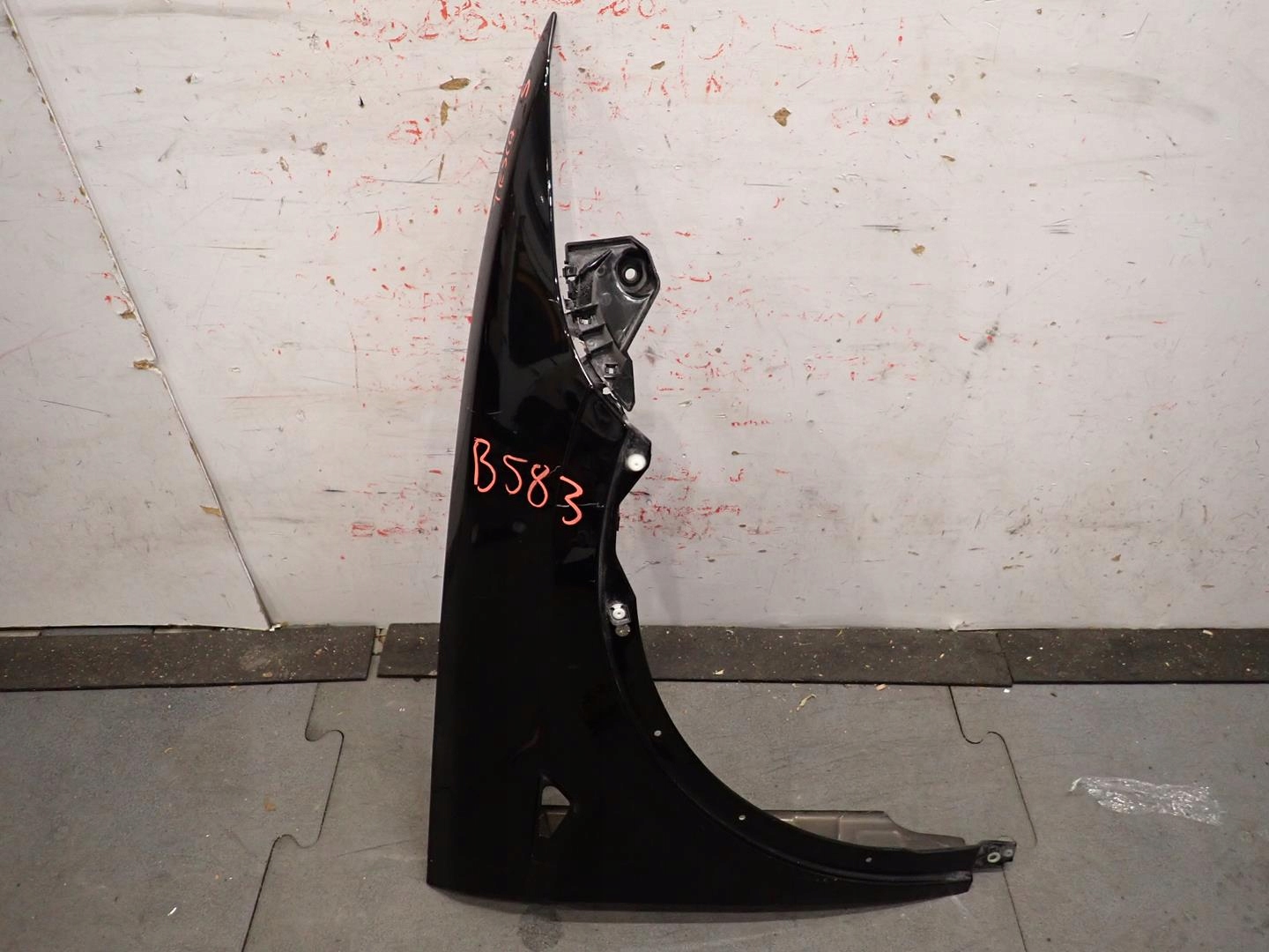 fender front front right TESLA S