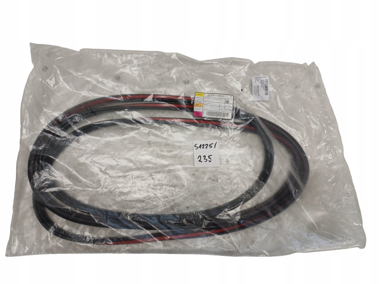 VW PASSAT B8 14- KOMBI USZCZELKA PANORAMY SAMOPRZYLEPNA 3G9877459C / NOWA