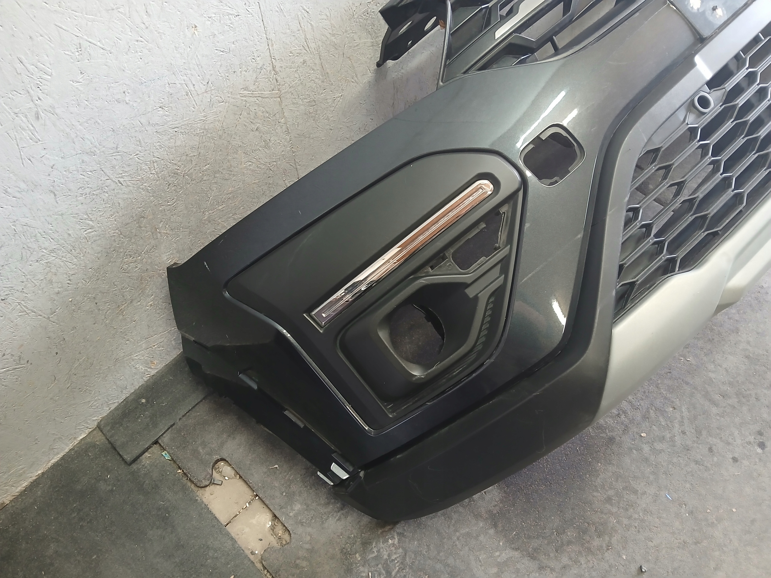 bumper front DACIA SANDERO III 3 STEPWAY