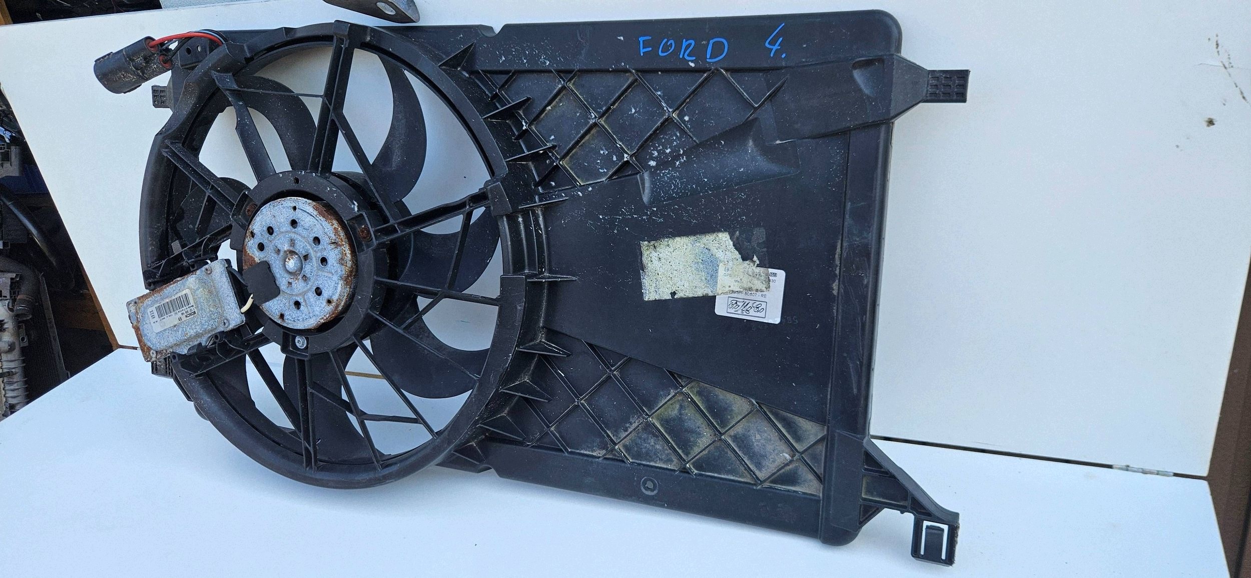 Ford Focus MK2 volvo V50 ventilátor chladiče 3M5H8C607RE