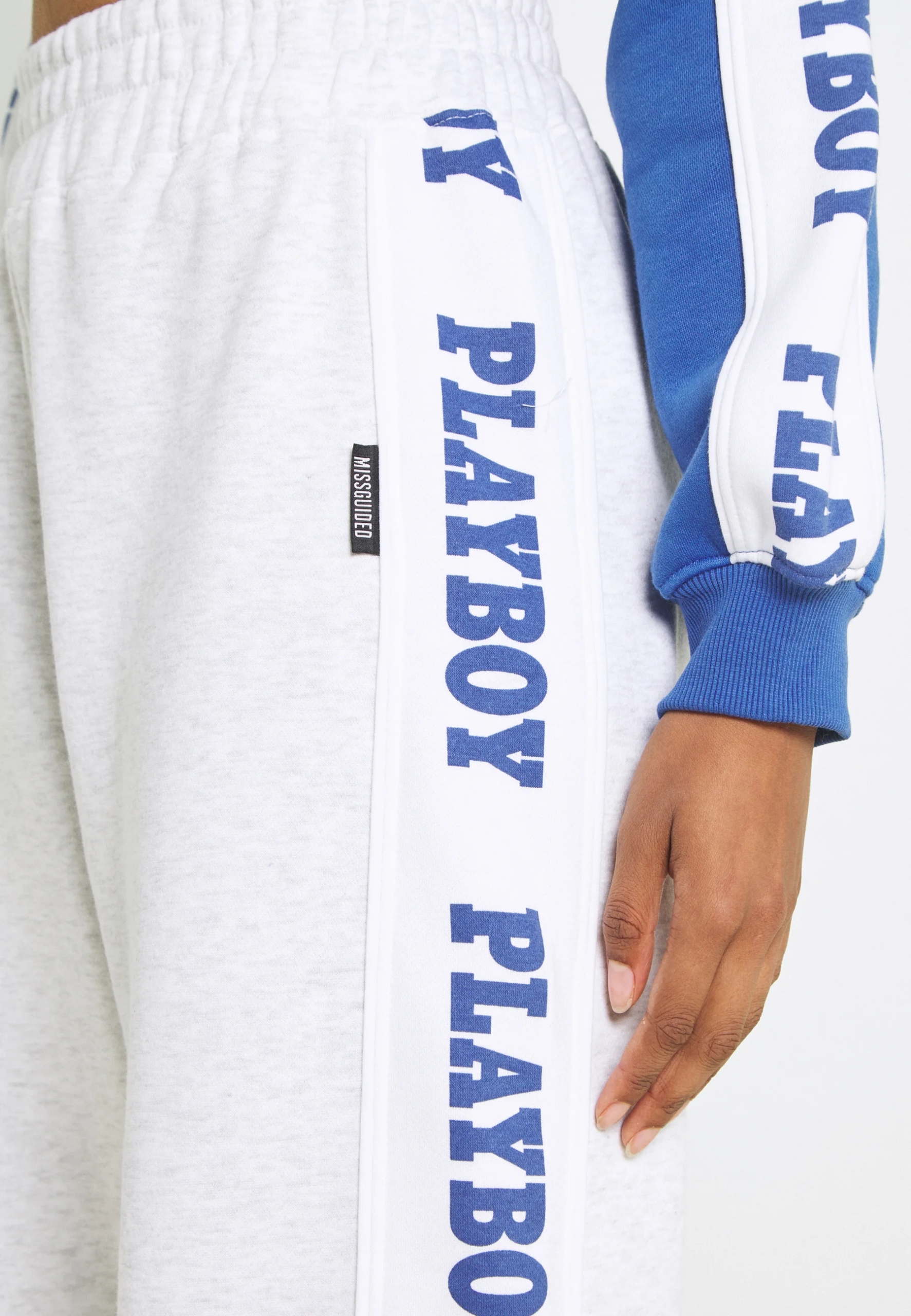 MISSGUIDED SPODNIE DRESOWE JOGGERY PLAYBOY X RXXL Wzór dominujący logo