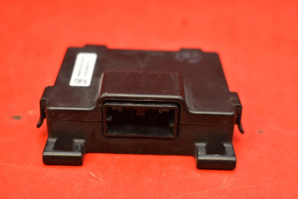 control unit module handles left front 1069651-00-D TESLA S LIFT AWD 16-21