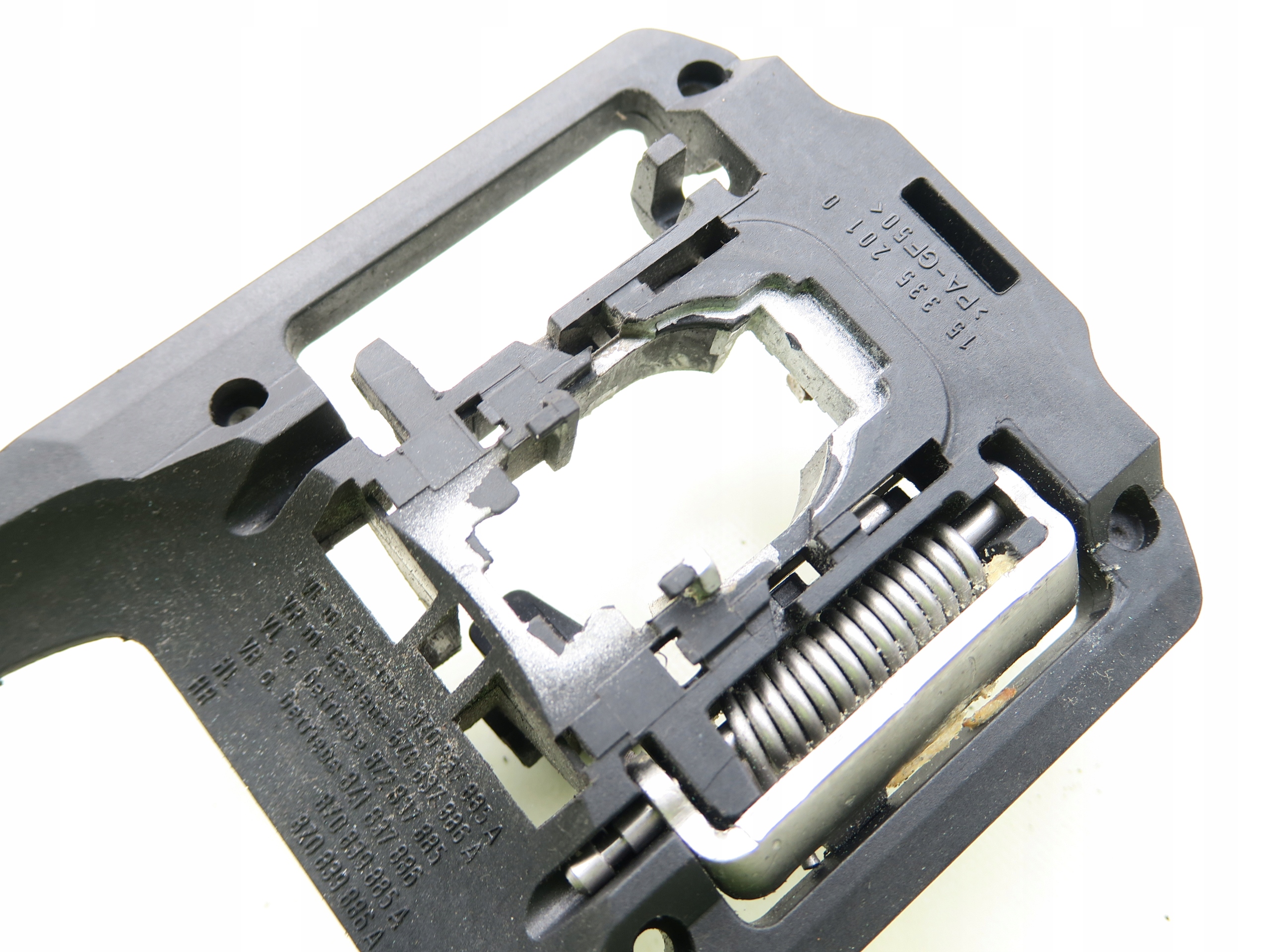 RAMKA KLAMKI PRAWY TYŁ AUDI A2 8Z Producent części Audi OE