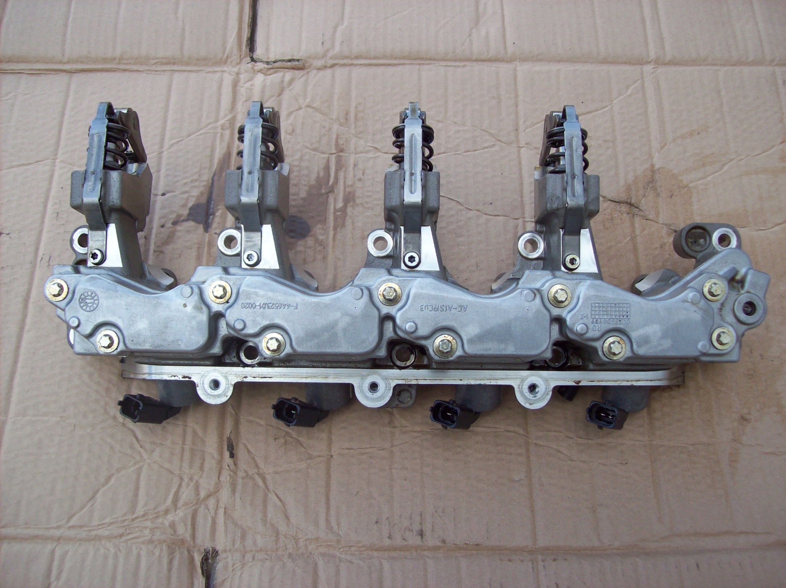 04893749AC - ALFA ROMEO GIULIA STELVIO 2.0 T АКТИВАТОР КЛАПАНОВ