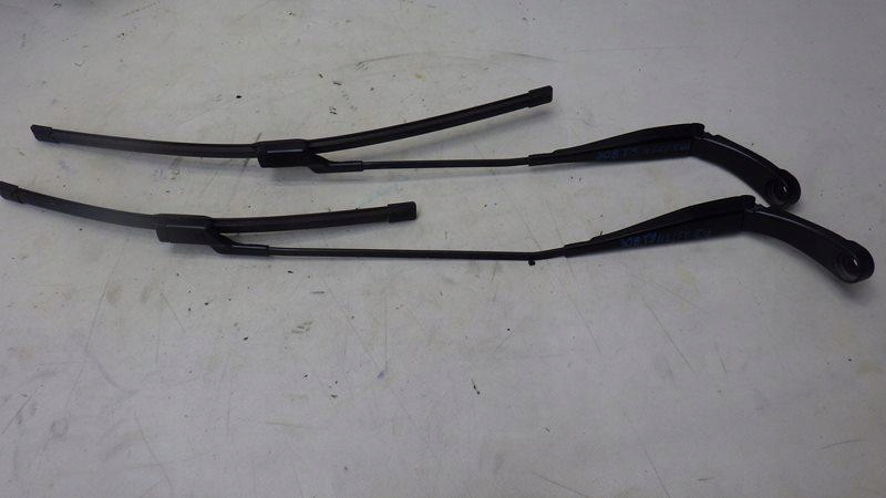 Рычаг стеклоочистителя передний Европа 308 II T9