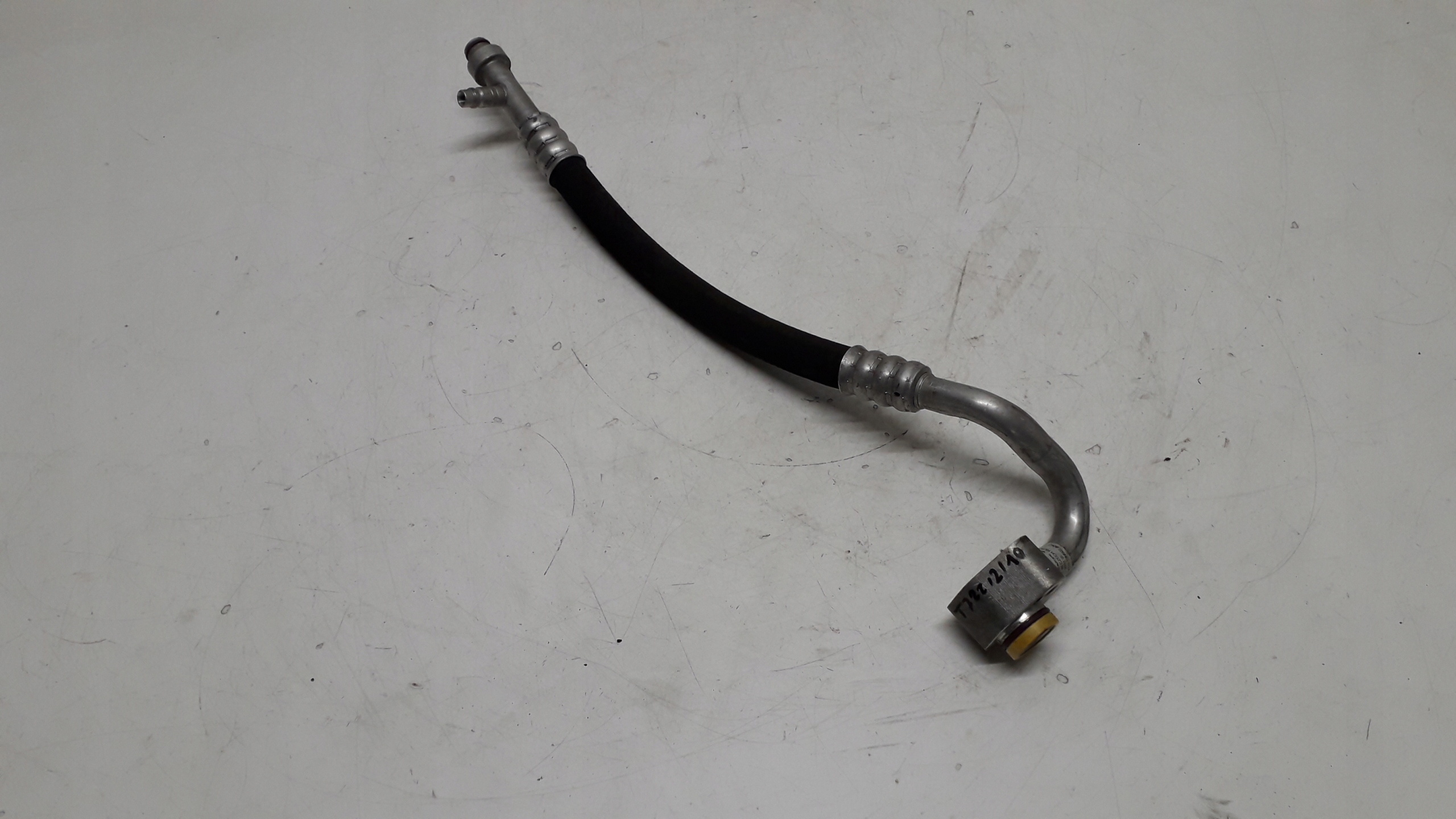 MERCEDES W204 PRZEWÓD KLIMYATYZACJI A2048302216