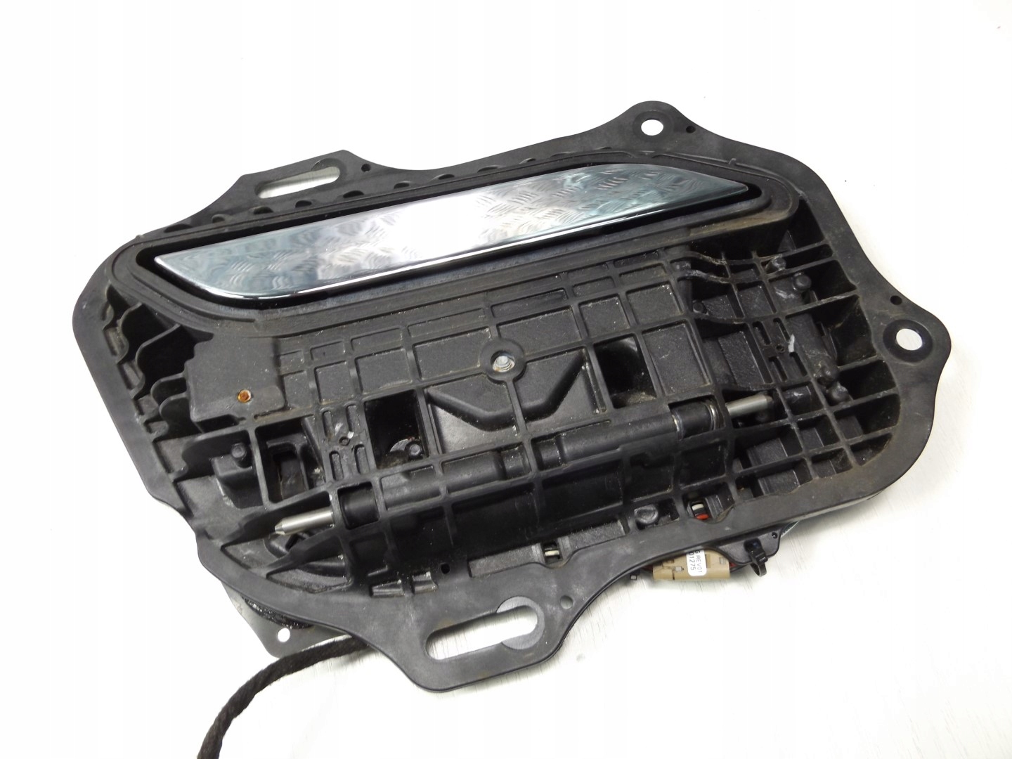 Tesla Model S KLAMKA DRZWI ZEWNĘTRZNA PRAWA TYLNA 1007374-00-L