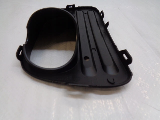 CITROEN BERLINGO IV KRATKA RAMKA HALOGENU LEWA NOWA Jakość części (zgodnie z GVO) O - oryginał z logo producenta pojazdu (OE)