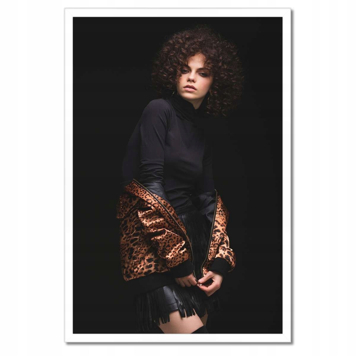 Plakáty v rámu 40x60 Dívka v panterce