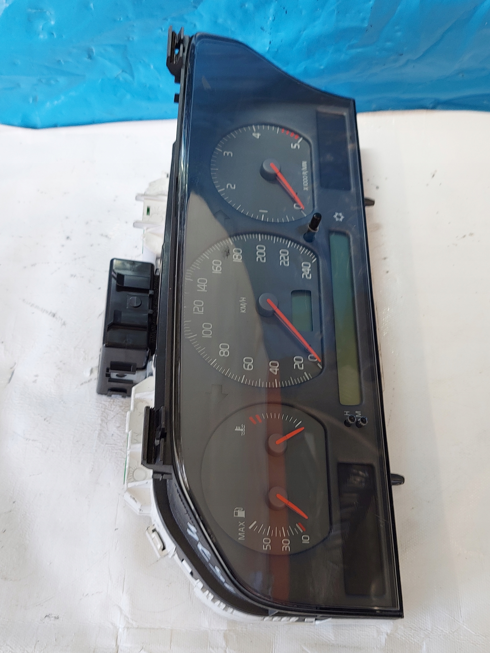 dials clock VOLVO V70 and 2.5 TDI 9472523