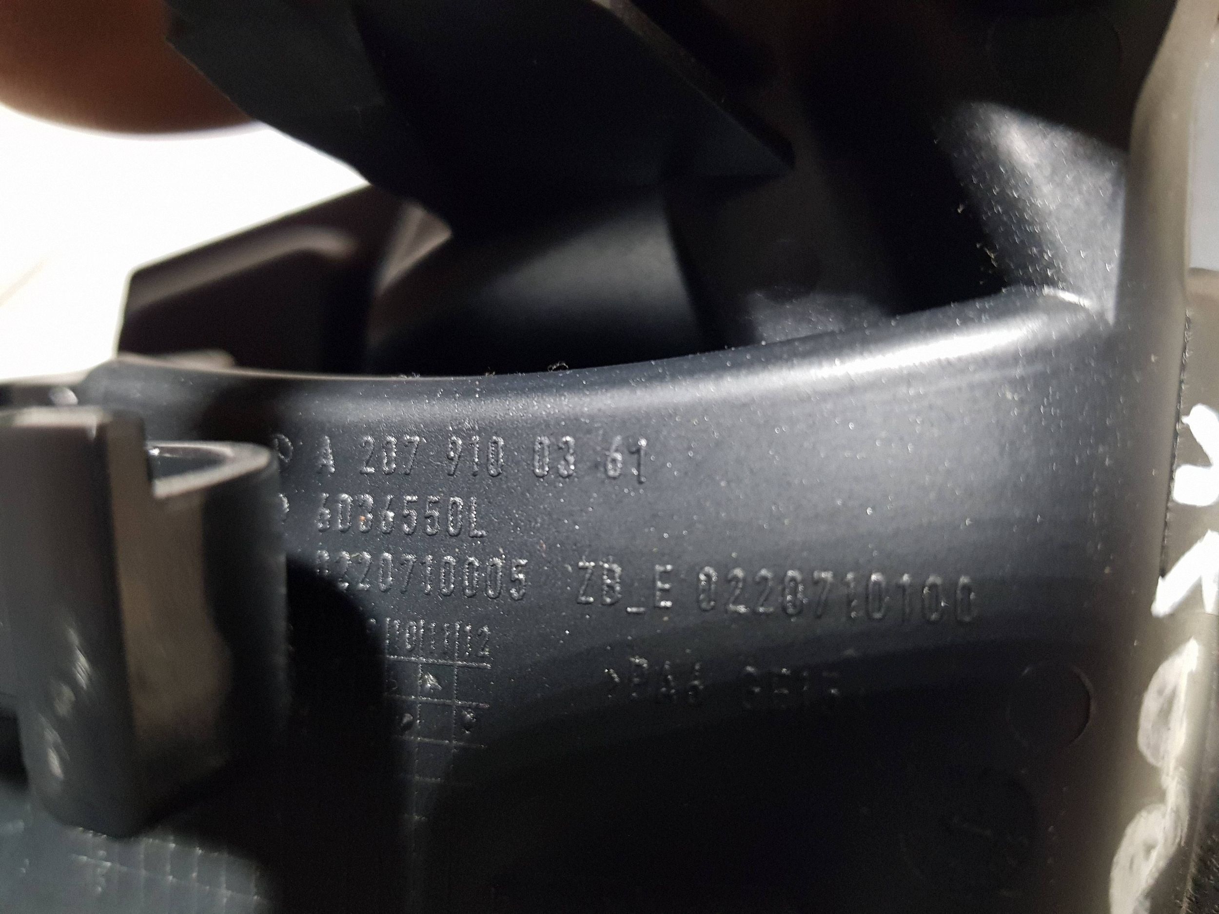 MERCEDES E KLASA W207 handle handle mechanism SKLADANIA seat left front
