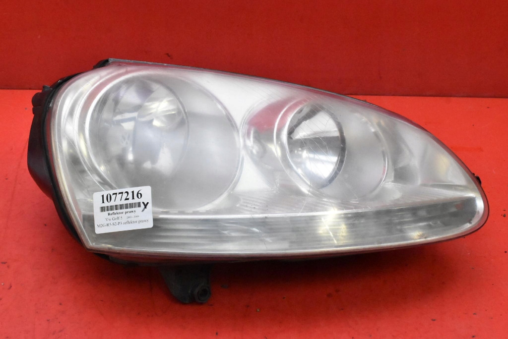 REFLEKTOR right light front EU 1K6941006P VW GOLF 5 V 03-09