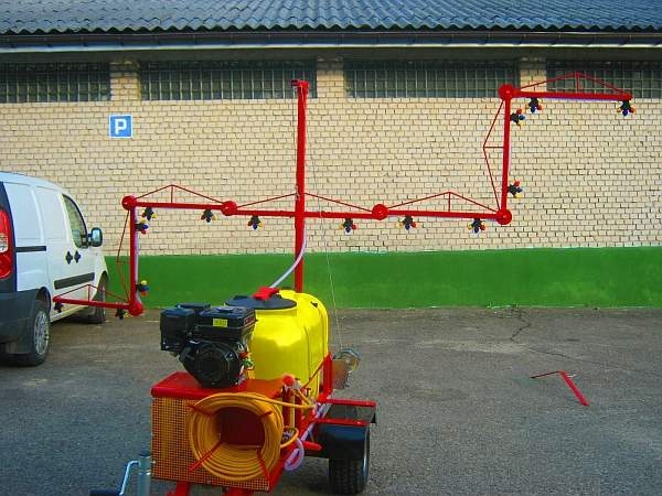 OPRYSKIWACZ SPALINOWY BELKI 5,4M 200L 6,5KM 22l Pojemność zbiornika 200 l