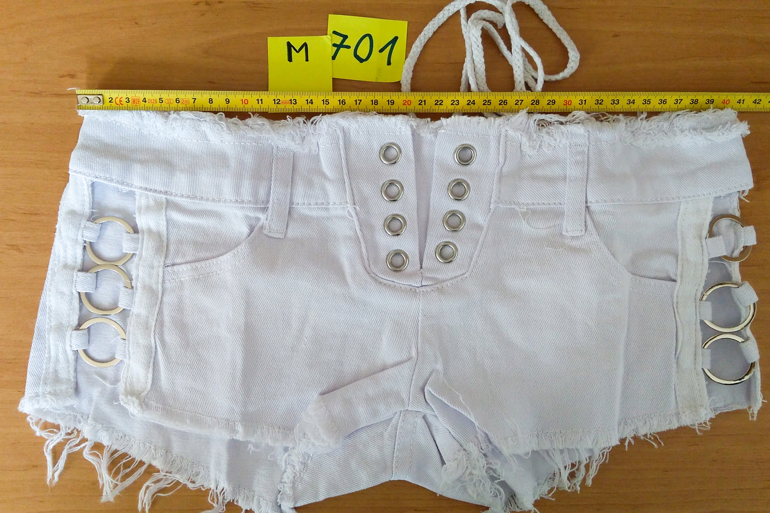 SZORTY SPODENKI JEANS SKĄPE KRÓTKIE SEKSOWNE L Długość bardzo krótkie