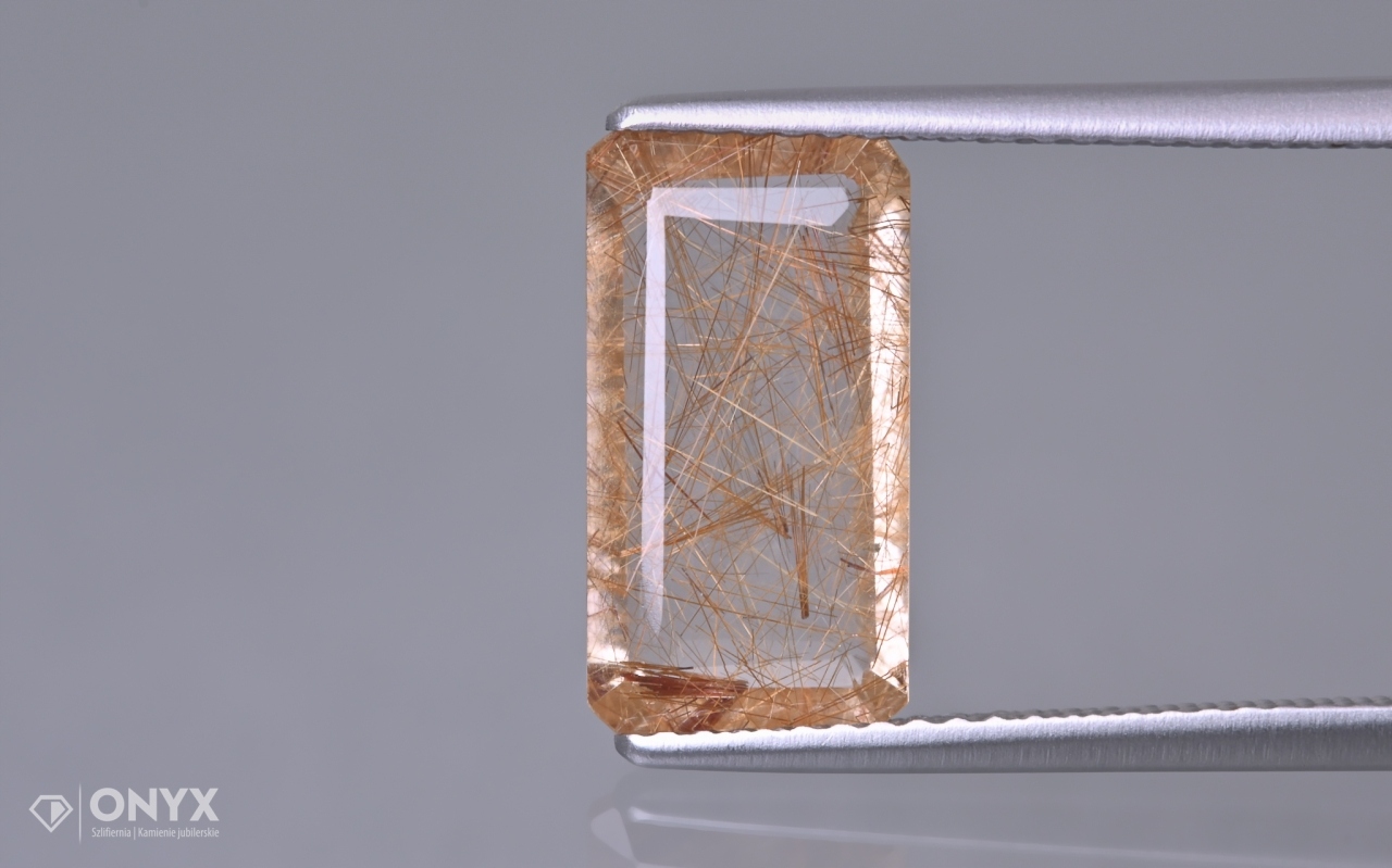 Křemen s rutilem fazetovaný oktagon 13,5x7 mm