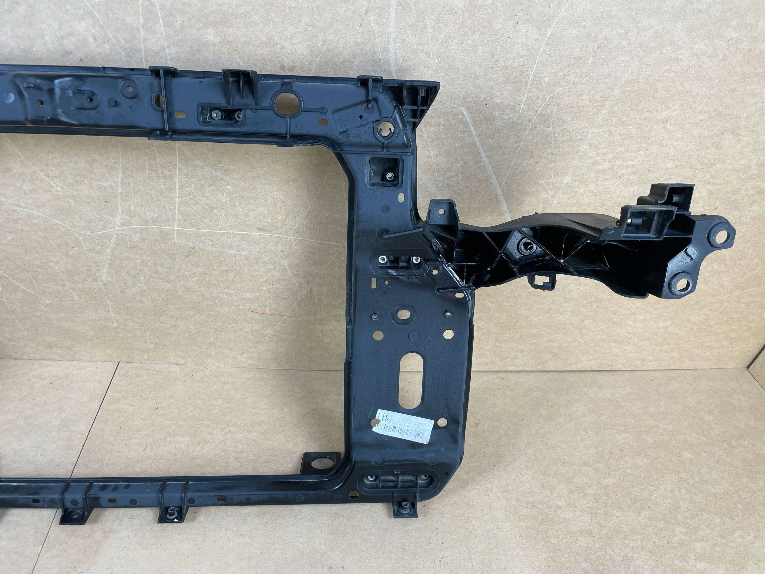 support panel for radiators pillar iron KIA SPORTAGE III SL 2010-2016 641013U000