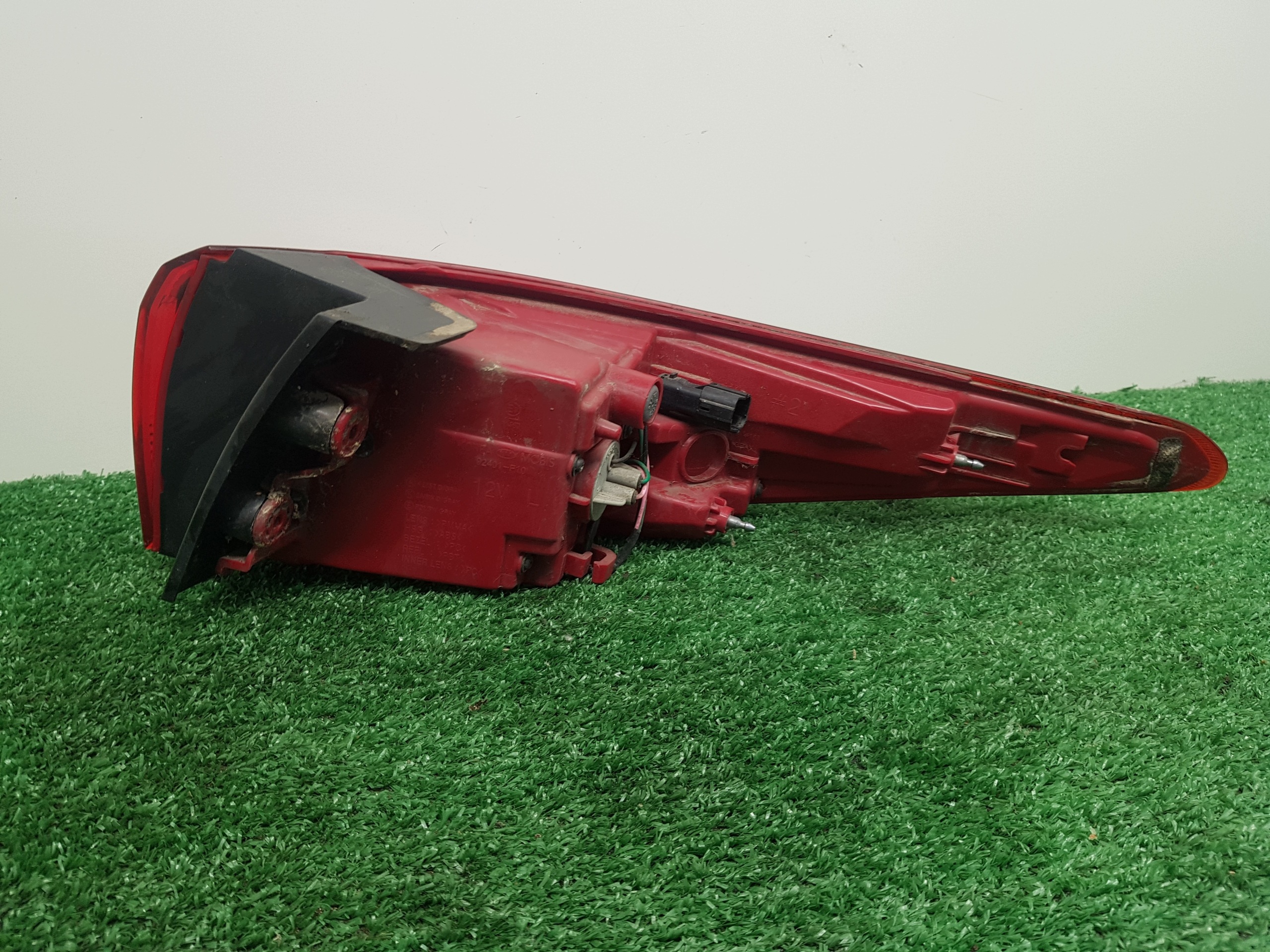 light left rear KIA SPORTAGE 4 2016 92401-F10