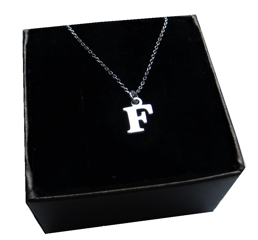 

Naszyjnik łańcuszek literka z literką F srebro 925