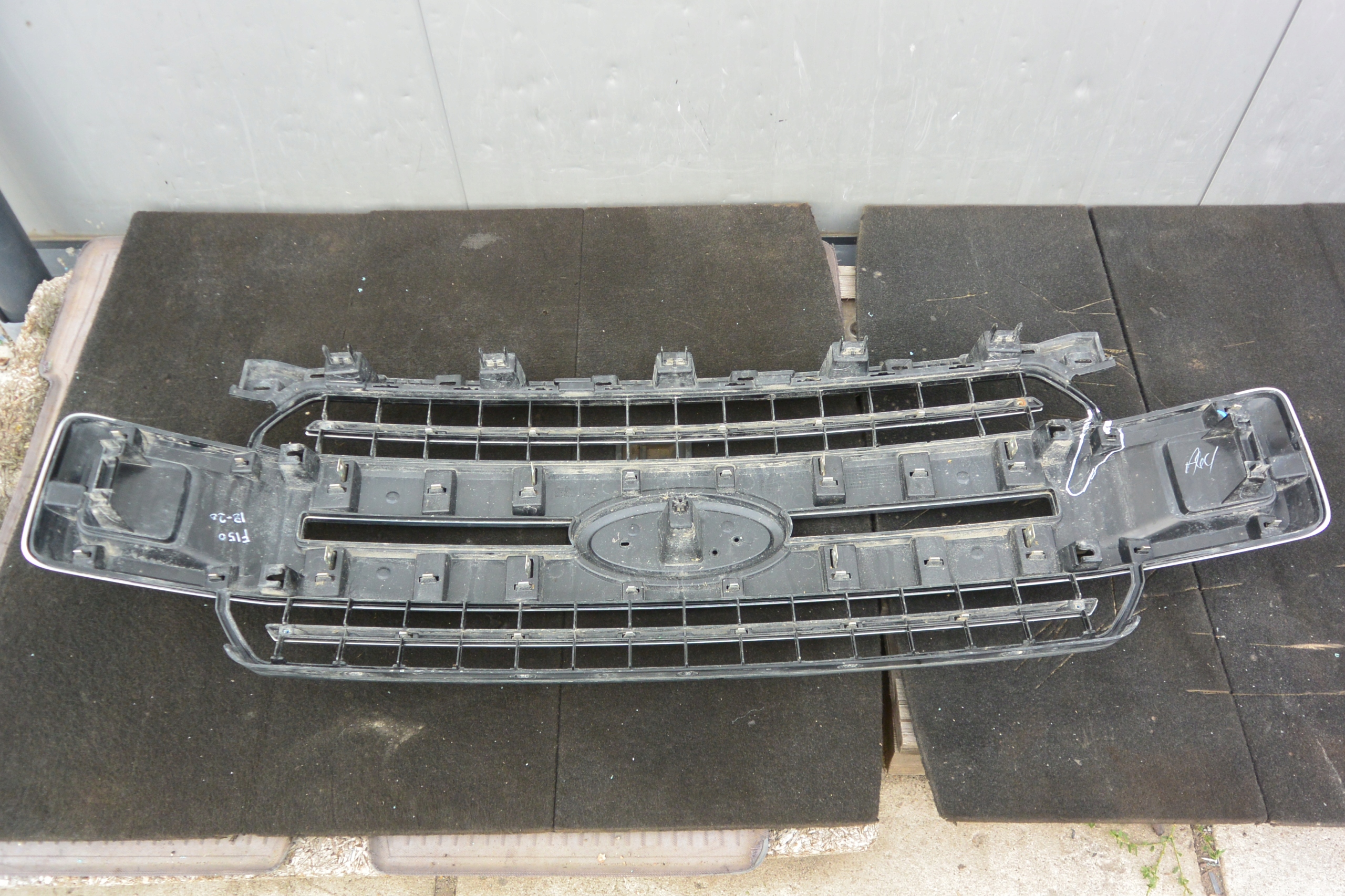 maska nárazníku předek FORD F150 18-20