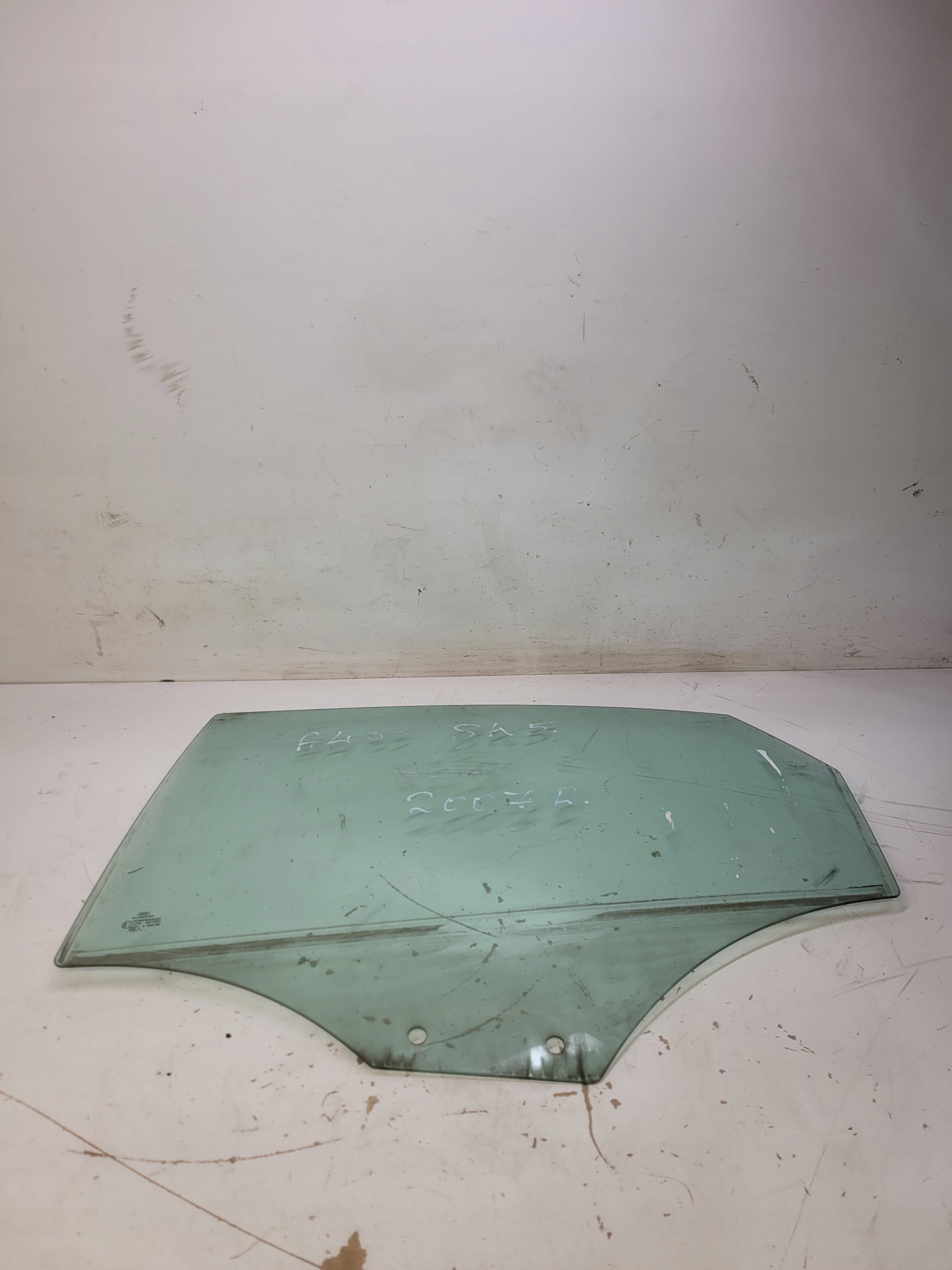window side door left rear part AUDI A4 B8 8K5 2007R