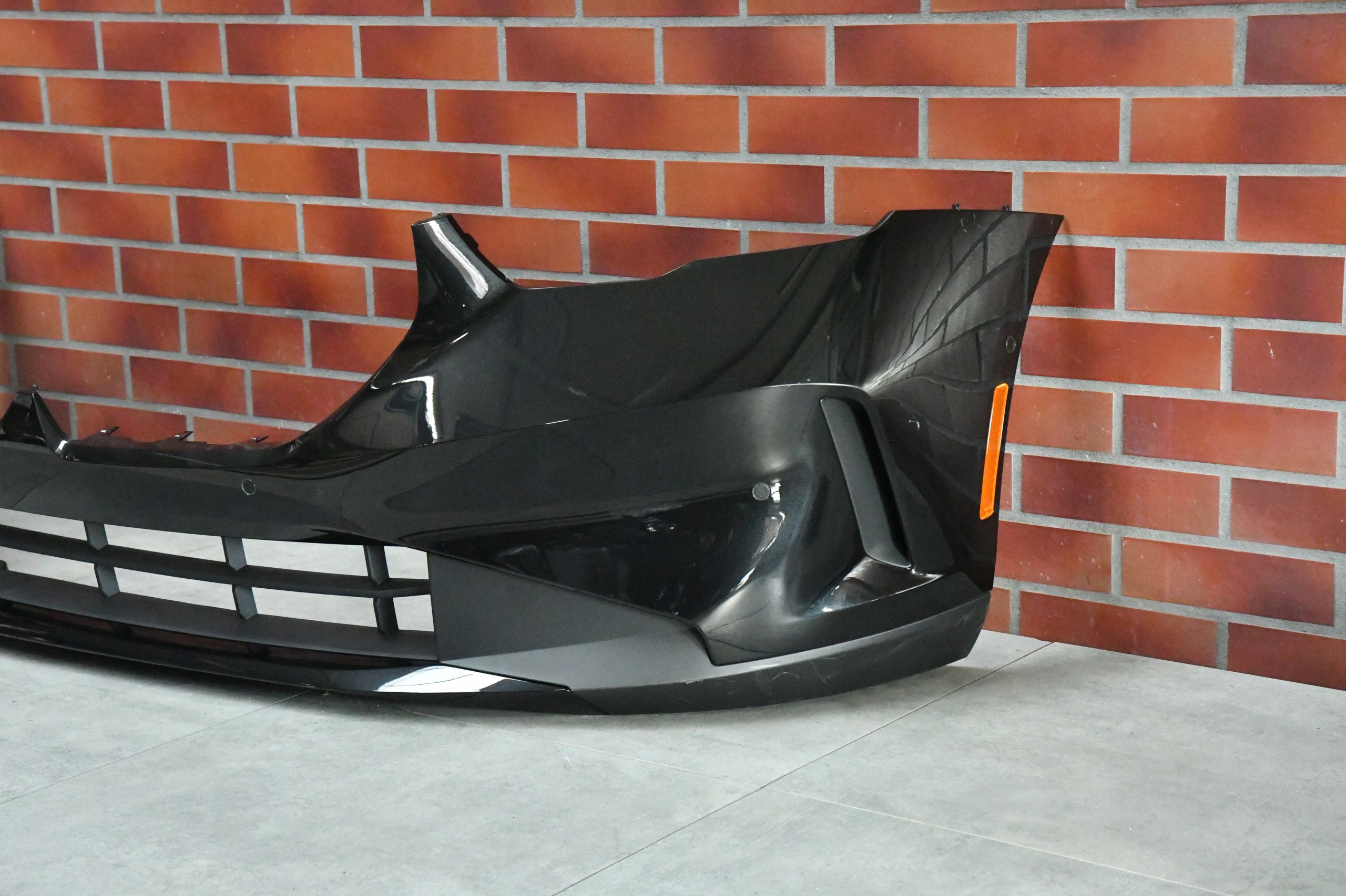 bumper front front BMW 5 G60 G61 BLACK SAPPHIRE 475 USA