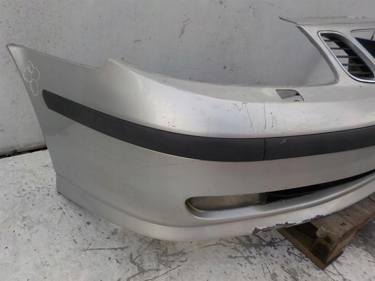 89 SAAB 9-5 and VECTOR washers bumper front front
