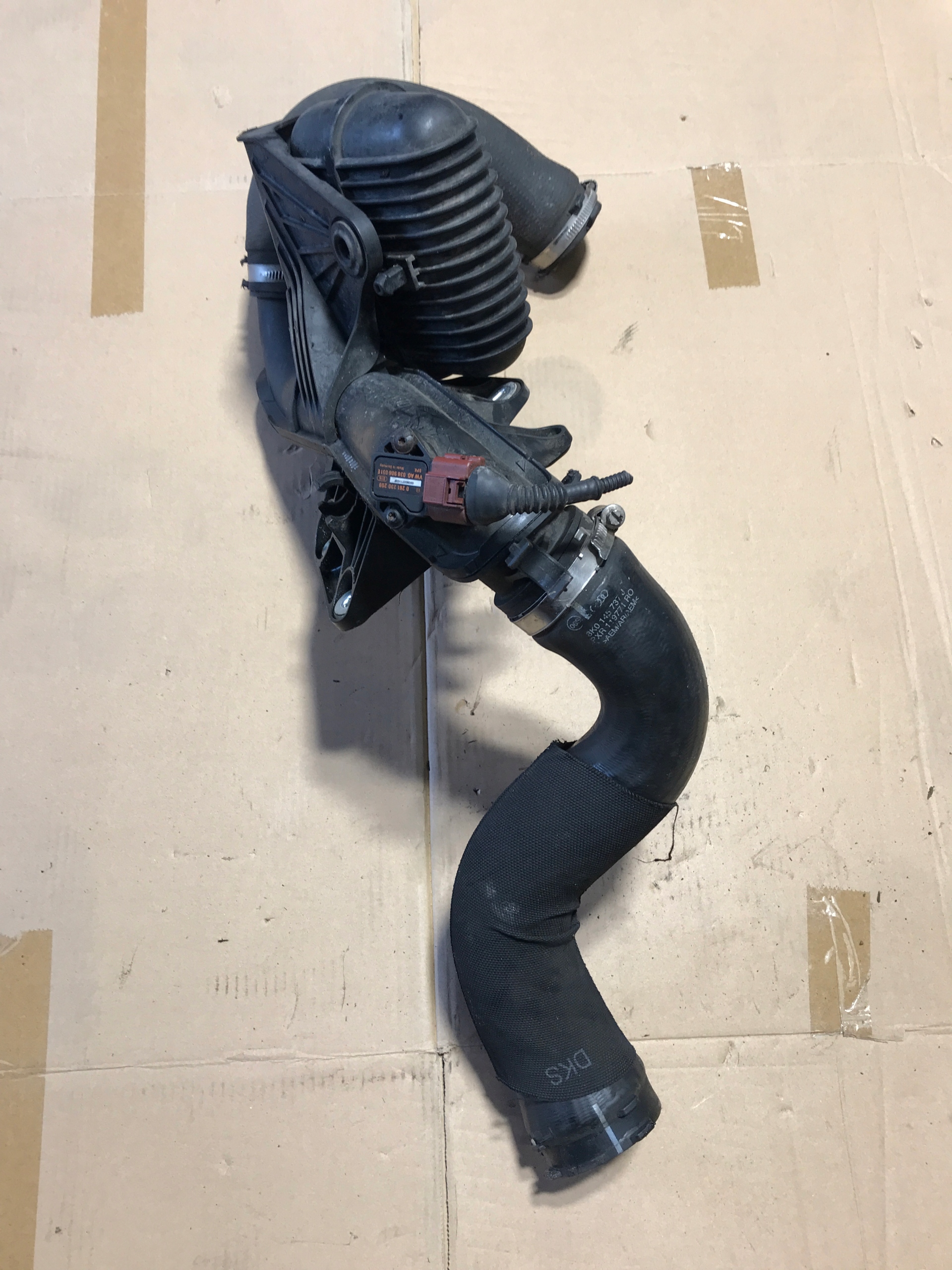 rohr intercooler AUDI A4 B8 8K0145673AD