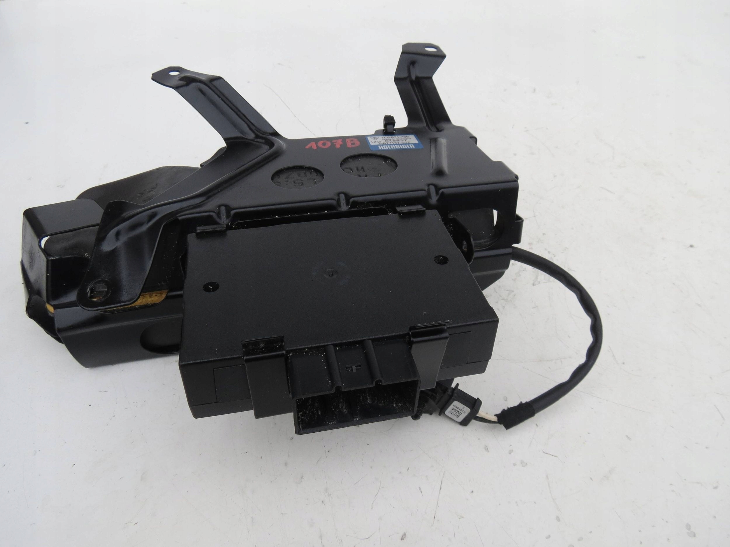 Mécanisme Pompe du capot PORSCHE CAYENNE et 7L5 4.8 V8 7L5871789