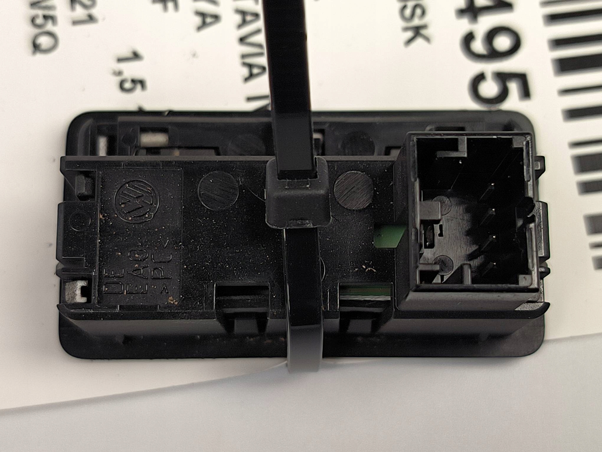 button 3C0959831A SKODA OCTAVIA IV